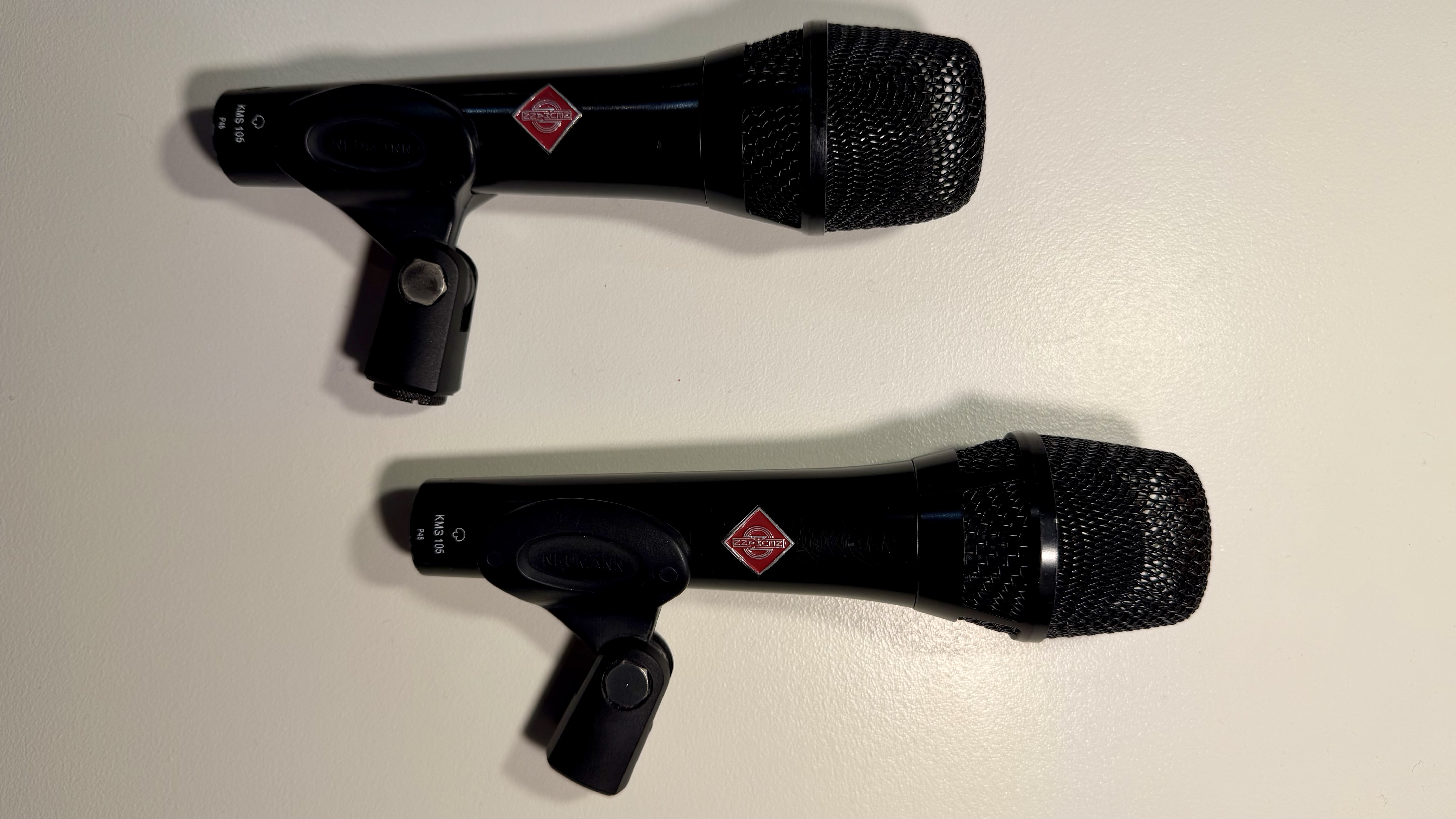 Vends deux Neumann KMS 105 - Parfait était avec pochette et pince