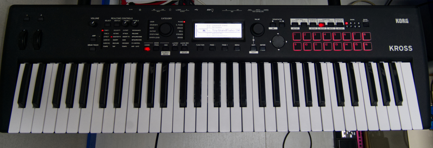 synthétiseur KROSS 2-61