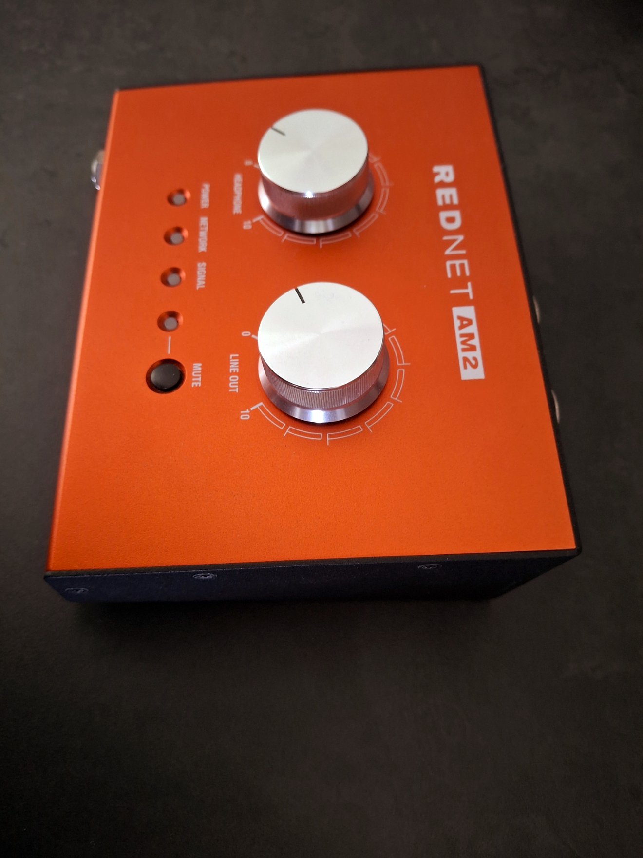 focusrite-rednet-am2-6568238
