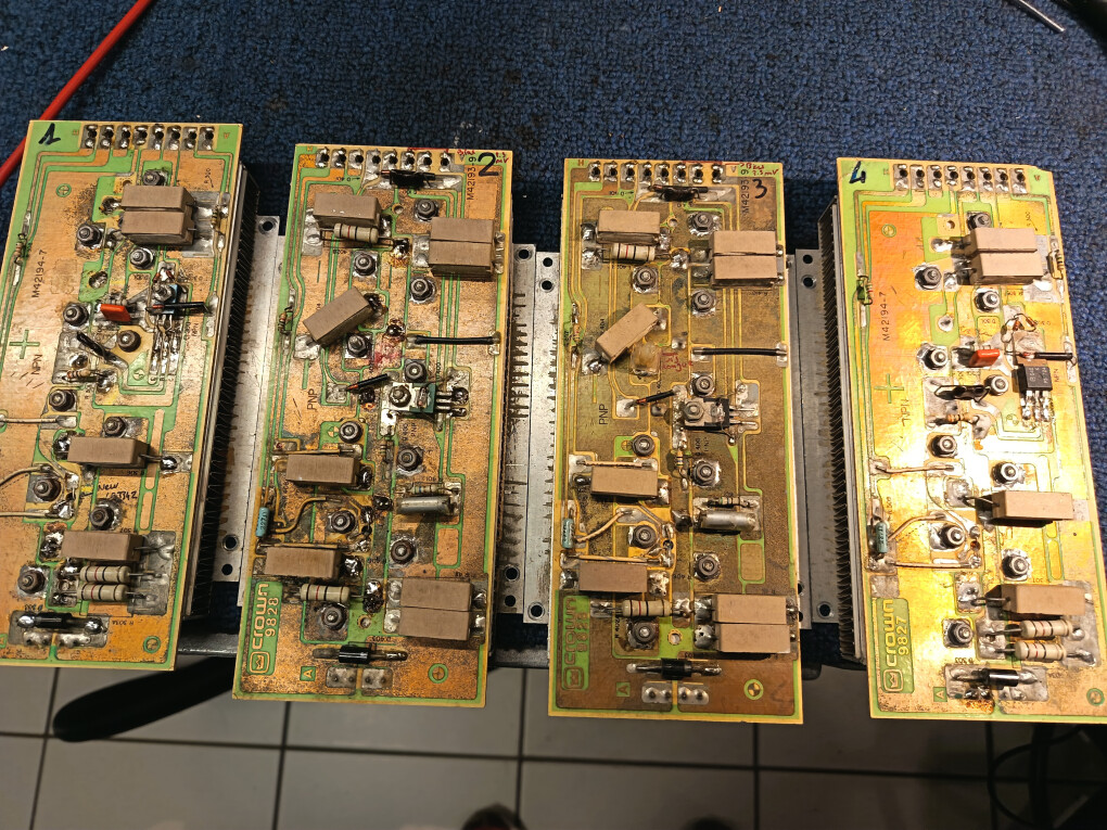 6730614.jpg 6730614.jpg