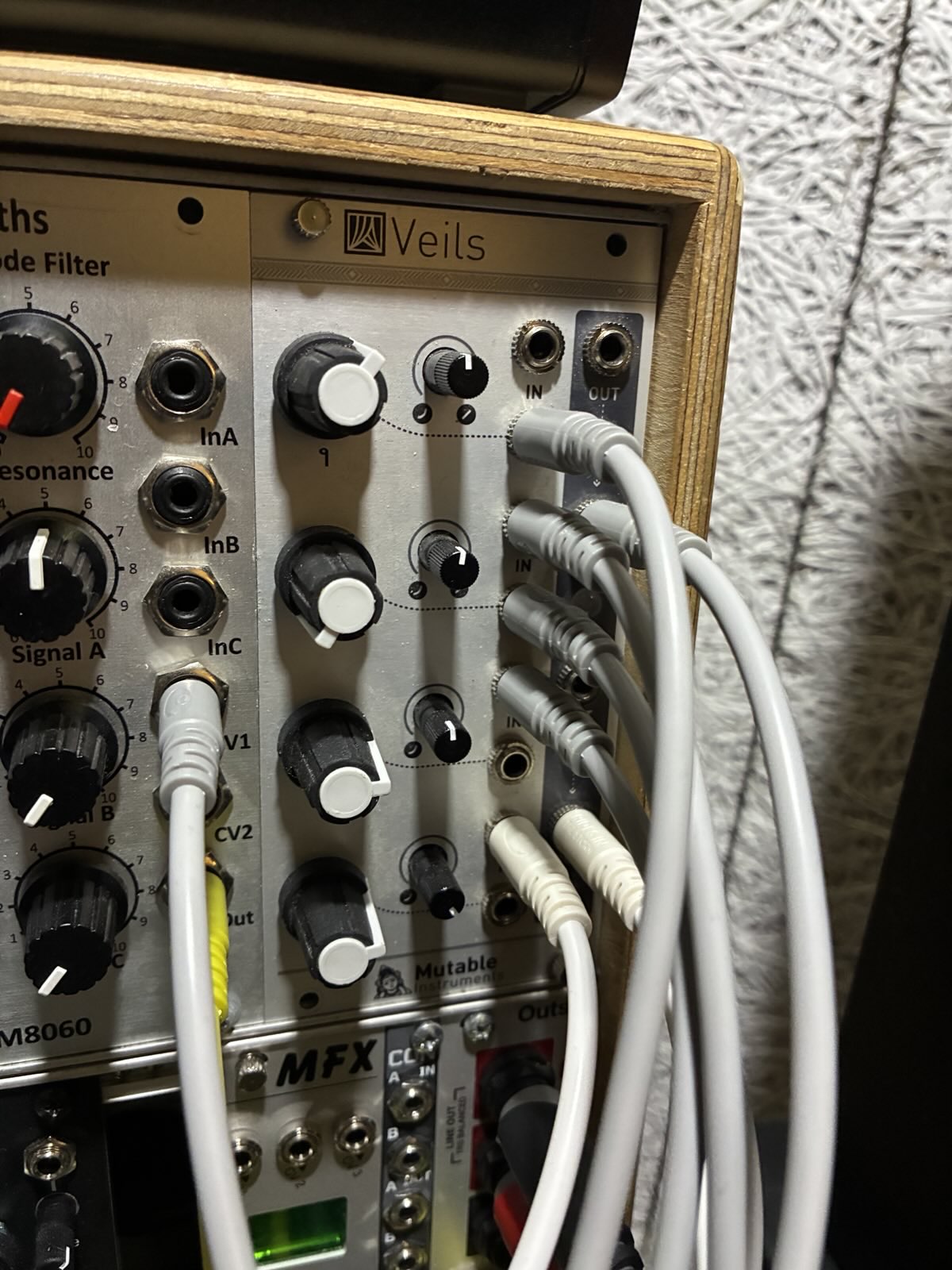 vends Mutable instruments Veils
