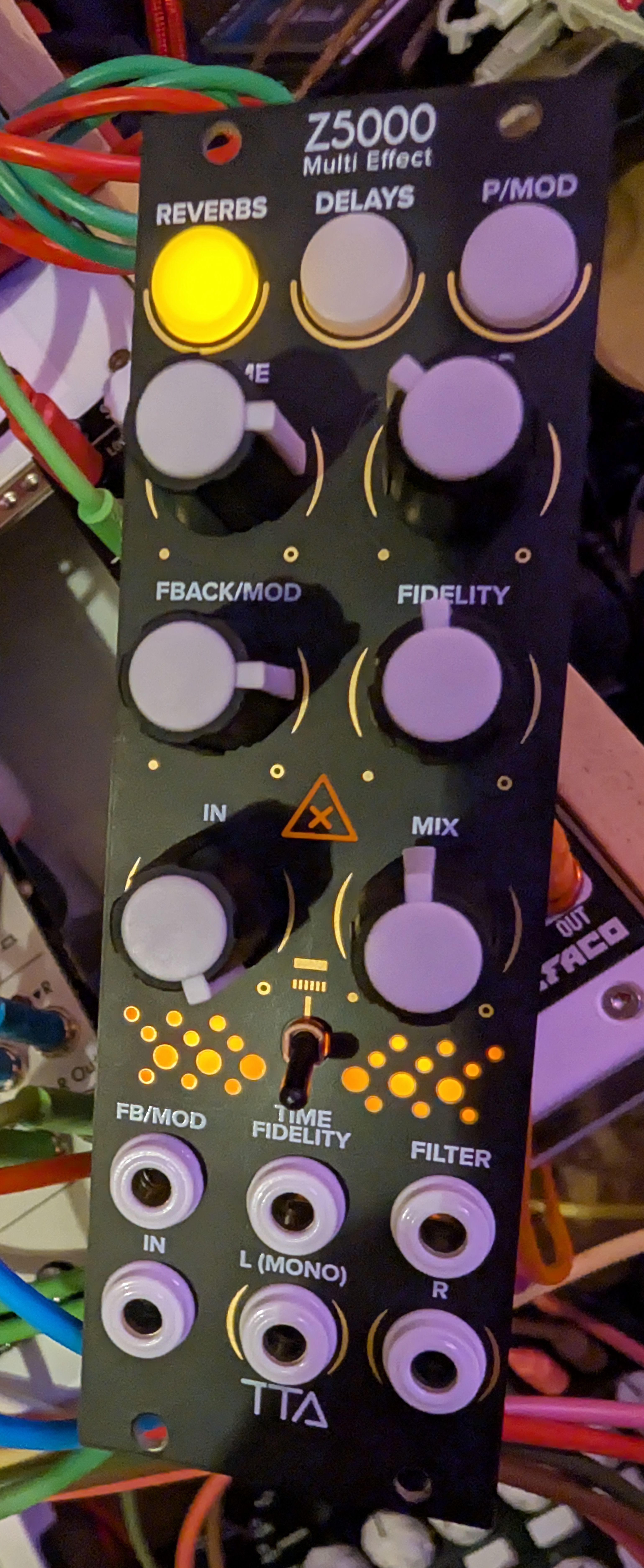 TipTop audio Z5000 multi effects (Eurorack) (Garantie Thomann -- 15/11/2028 acheté il y a 2 mois)