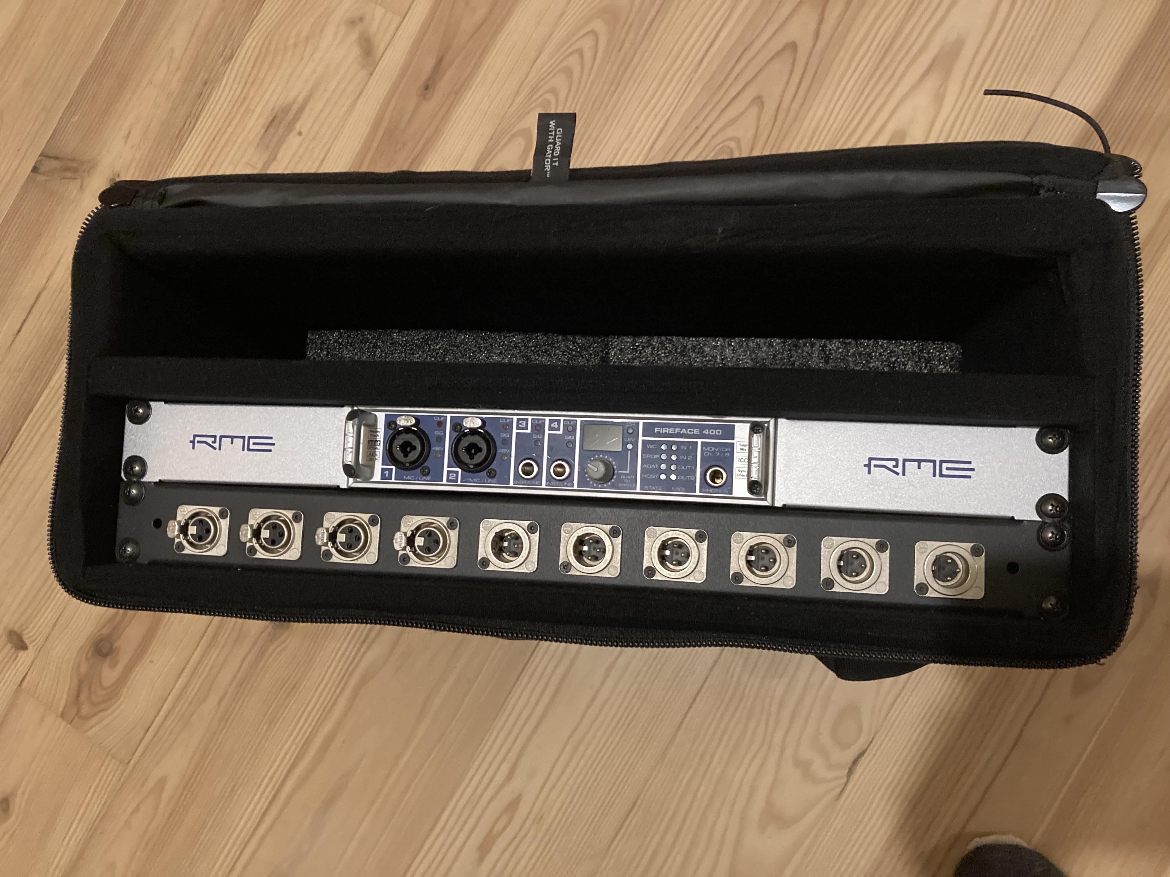 Vends RME Fireface 400 dans housse avec plaque 