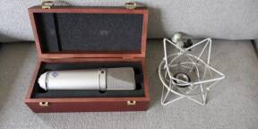 Ensemble studio Neumann U 87 Ai + câble XLR Vovox