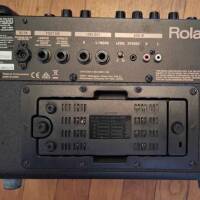 Vends Amplis guitares électro-acoustiques Roland Modèle : AC-33