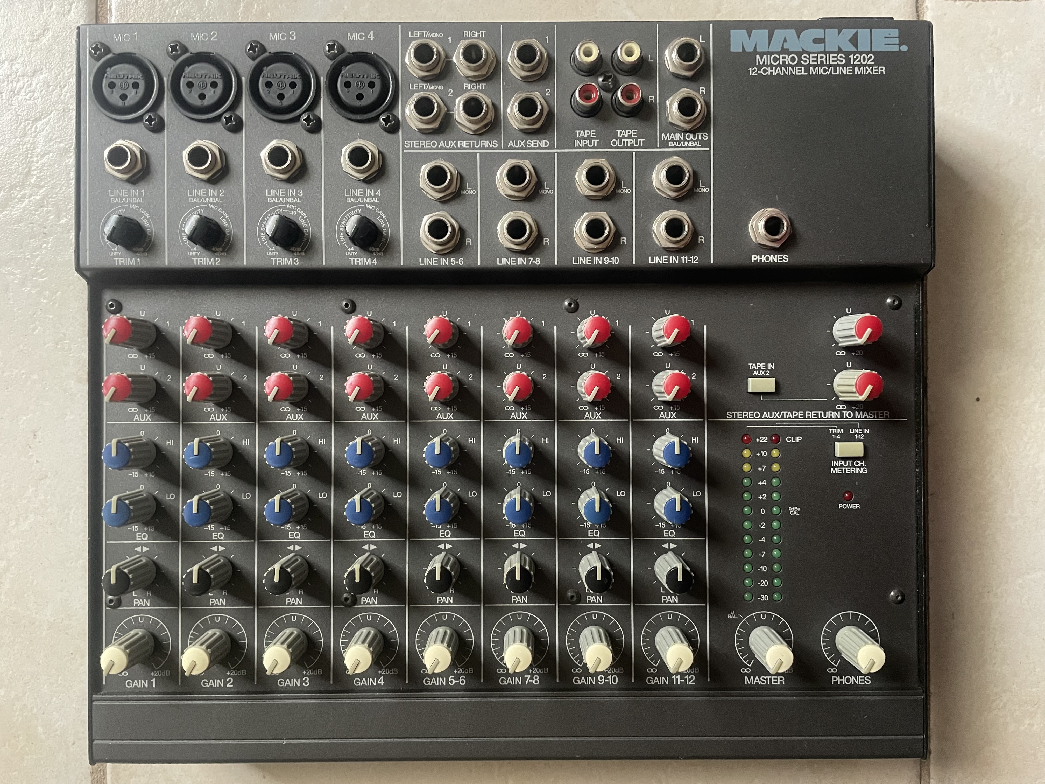 MACKIE 1202 Micro Series 