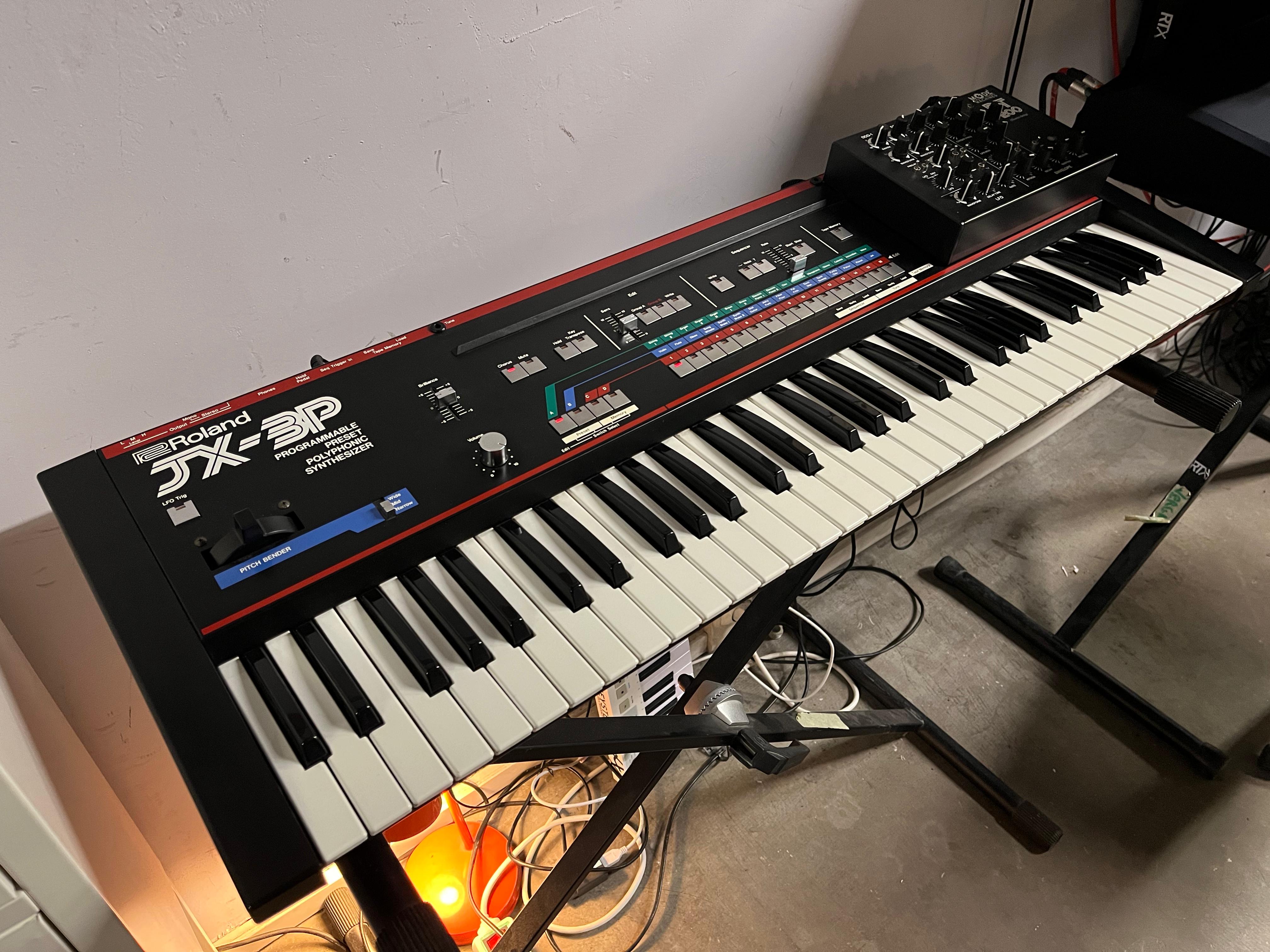 Vends Roland jx3p + DT200