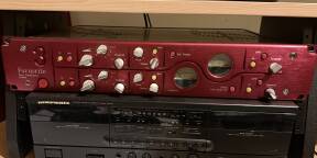 Vends ce compresseur limiteur stéréo Focusrite