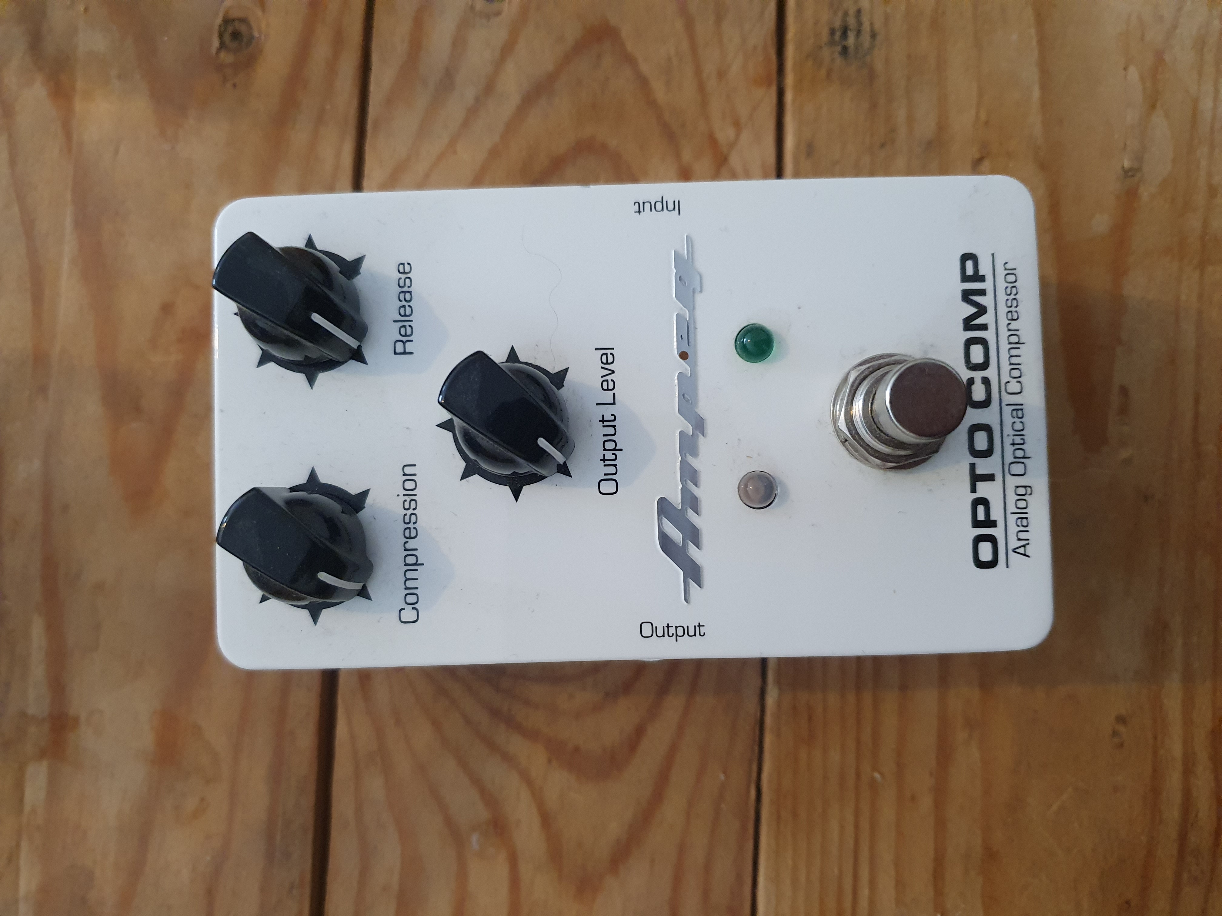 Ampeg Opto Comp sans alim