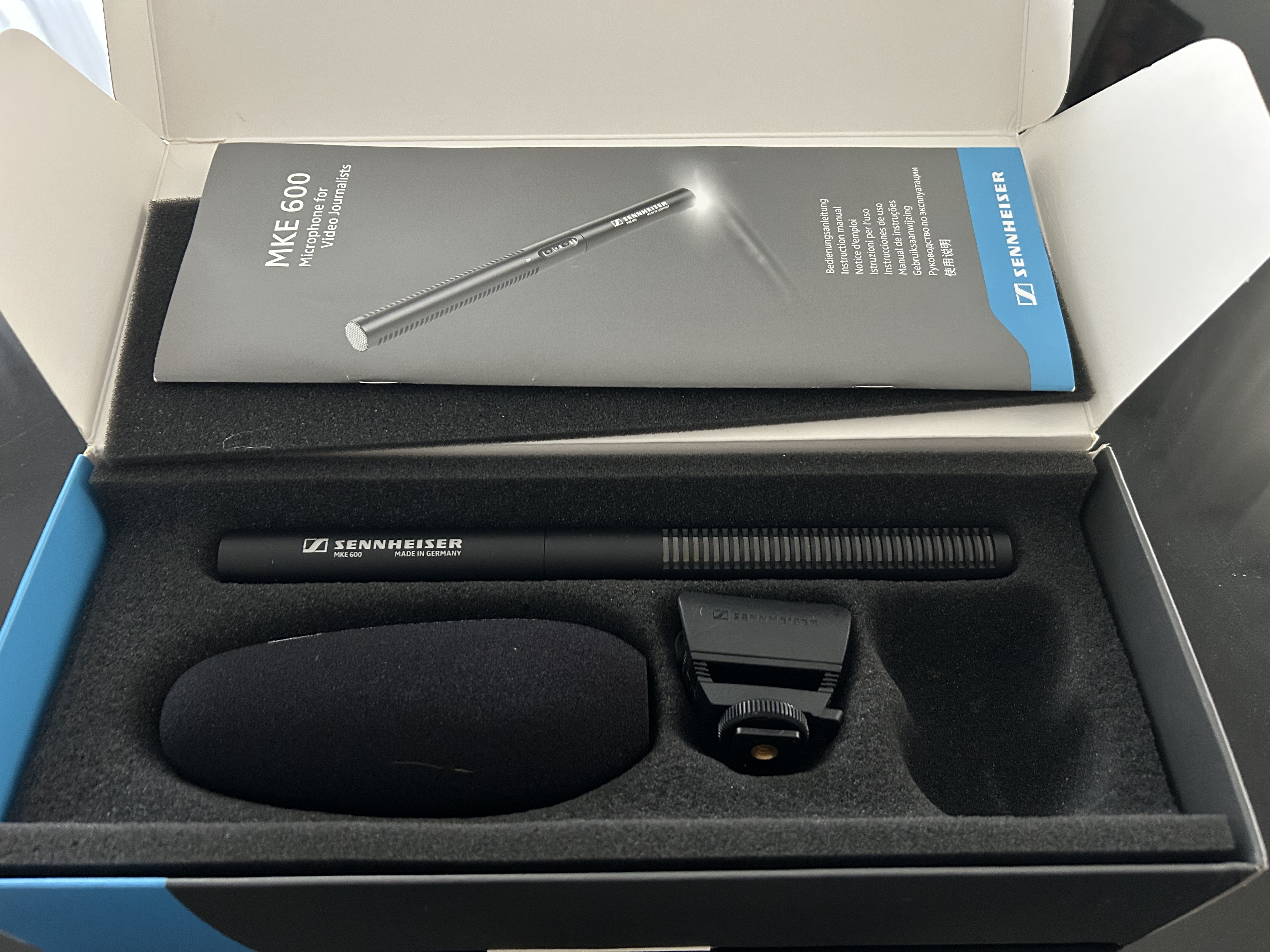 Vends micro canon SENNHEISER MKE 600 complet avec sa boîte d'origine