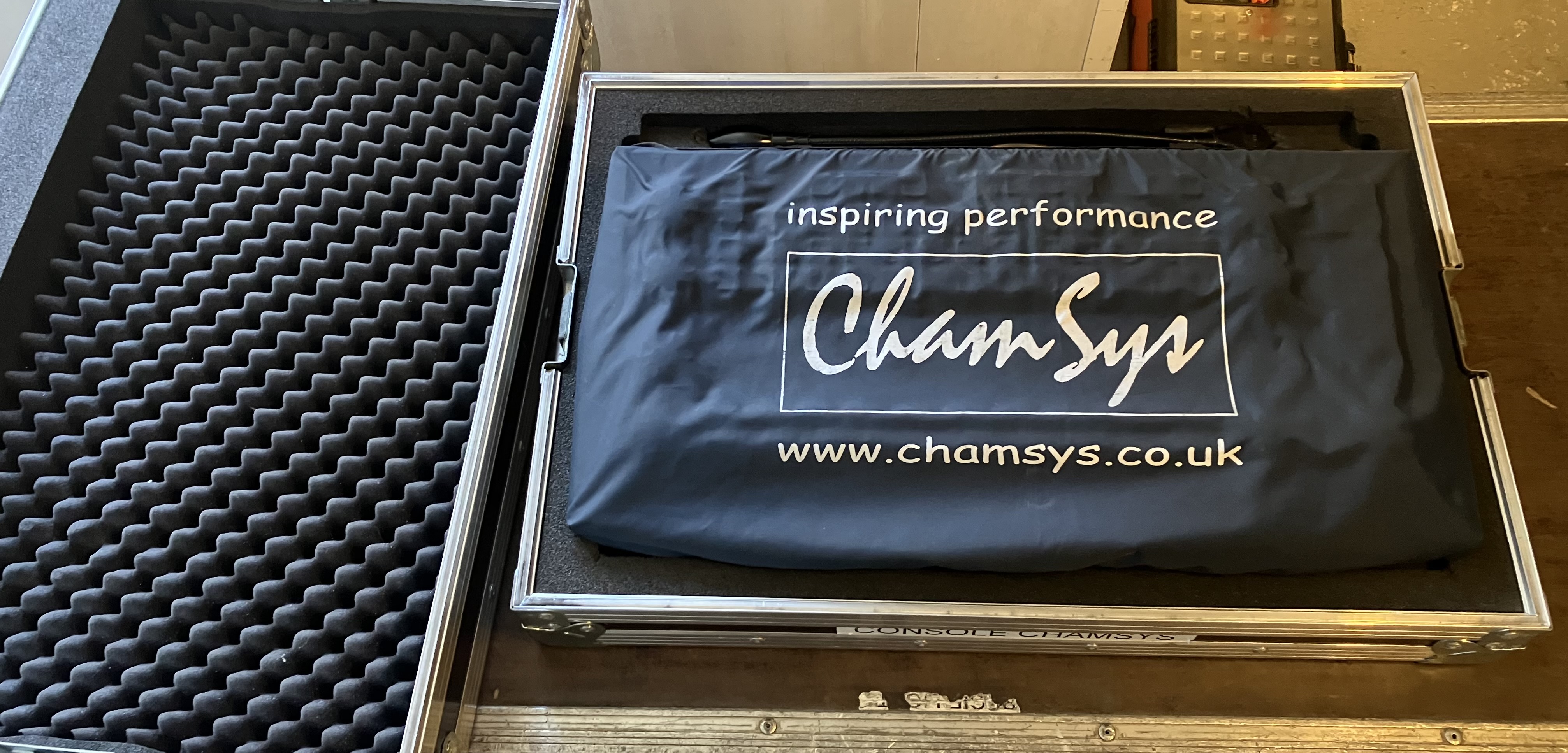 VENDS CHAMSYS MAGICQ PC WING COMPACT