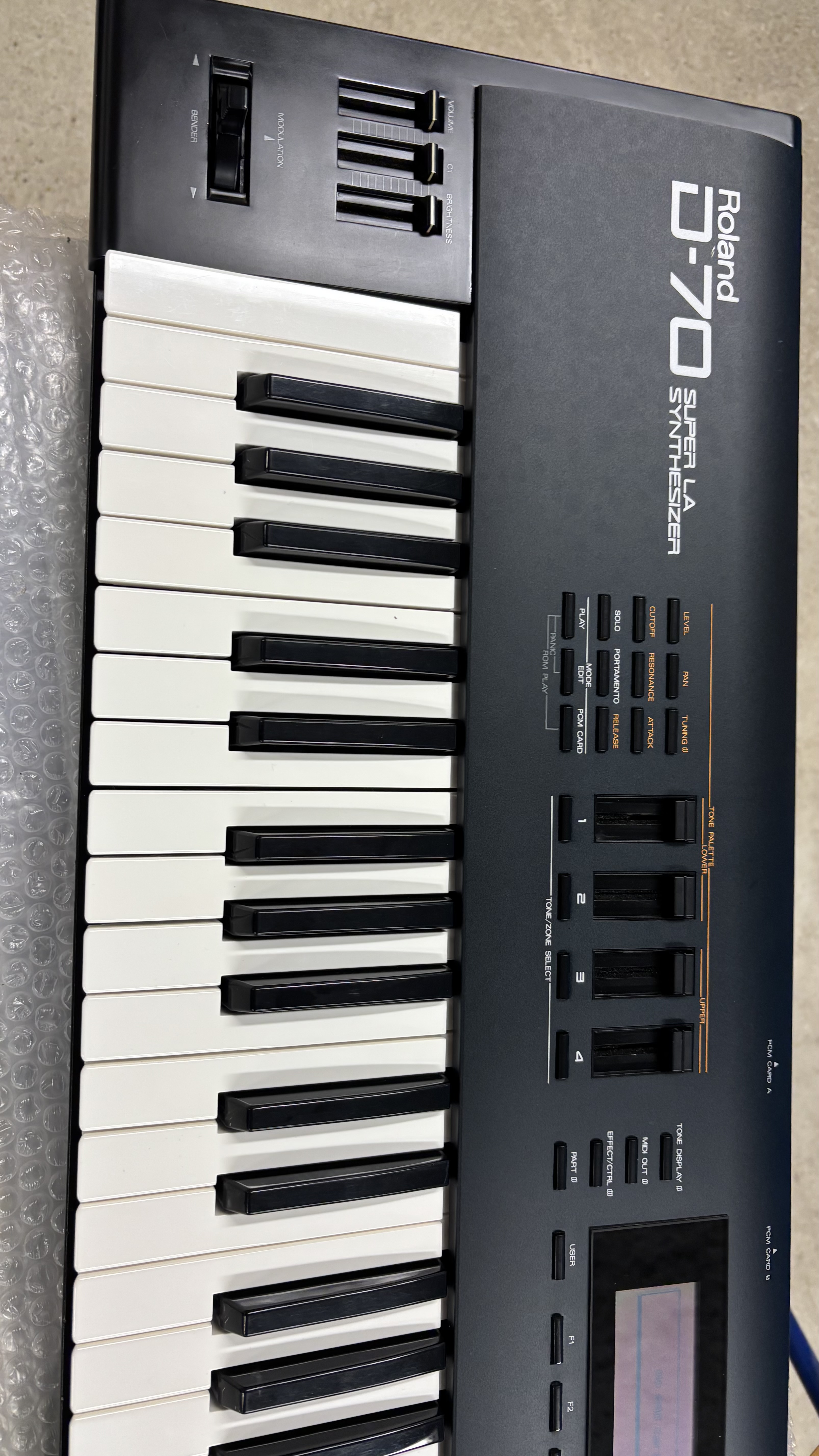  Roland D70 a finir de reparer …