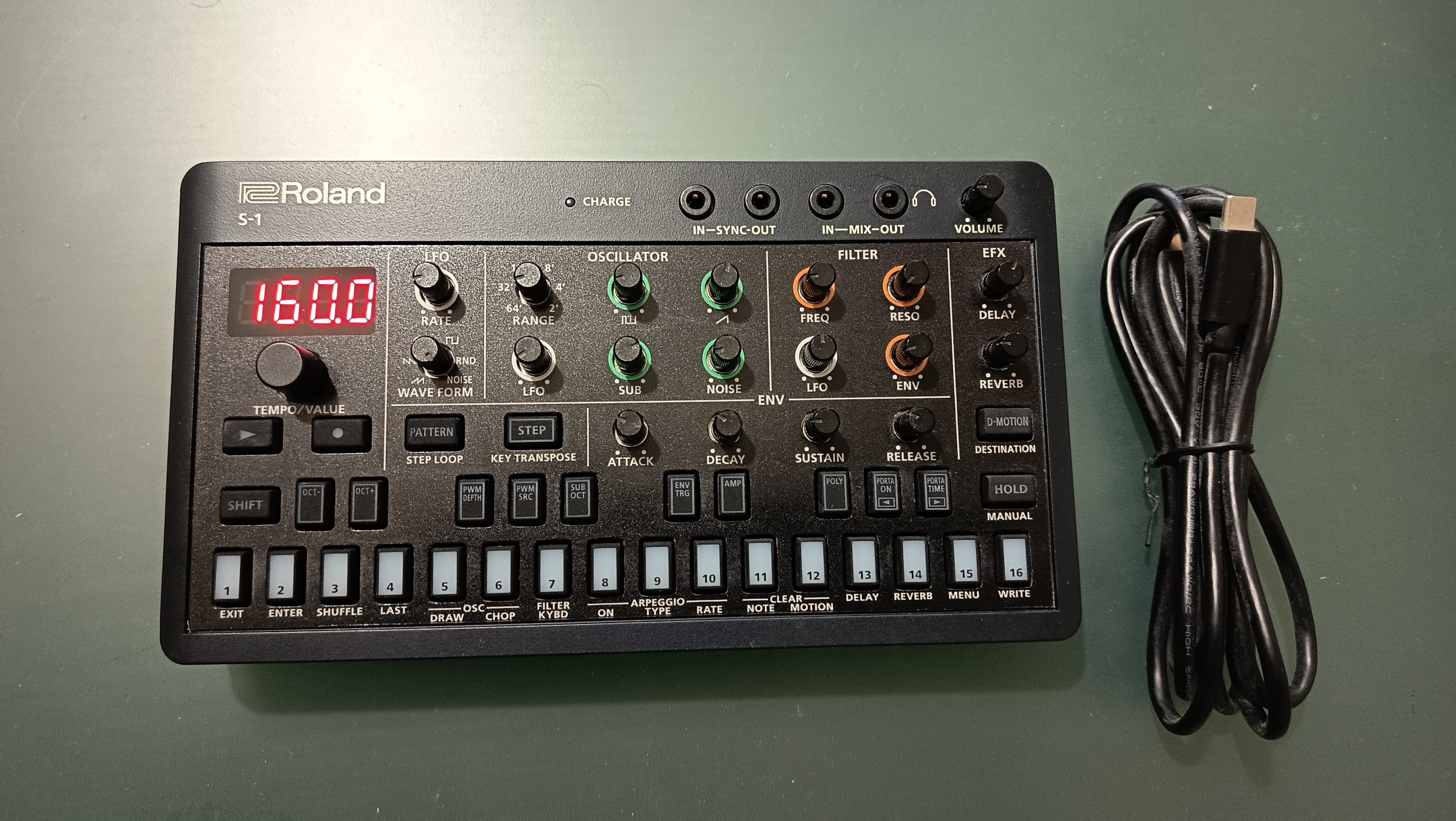 Vends Roland S1