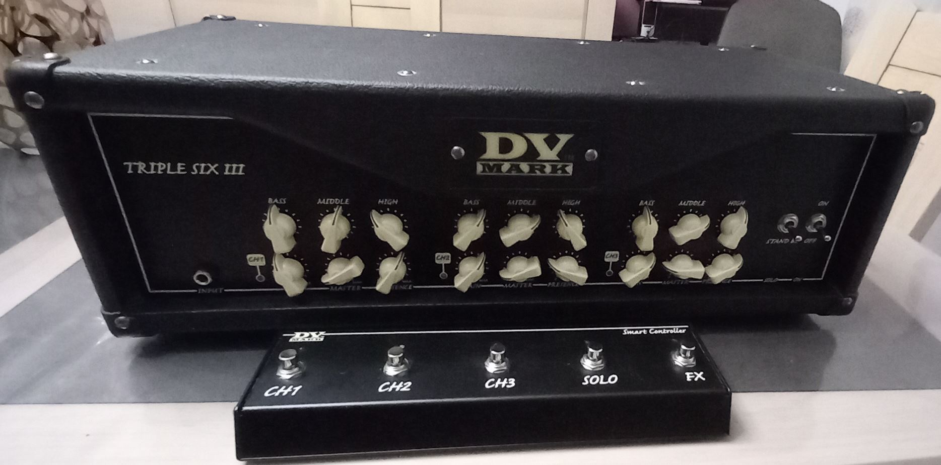DV MARK Triple 6 III avec sa housse neuve