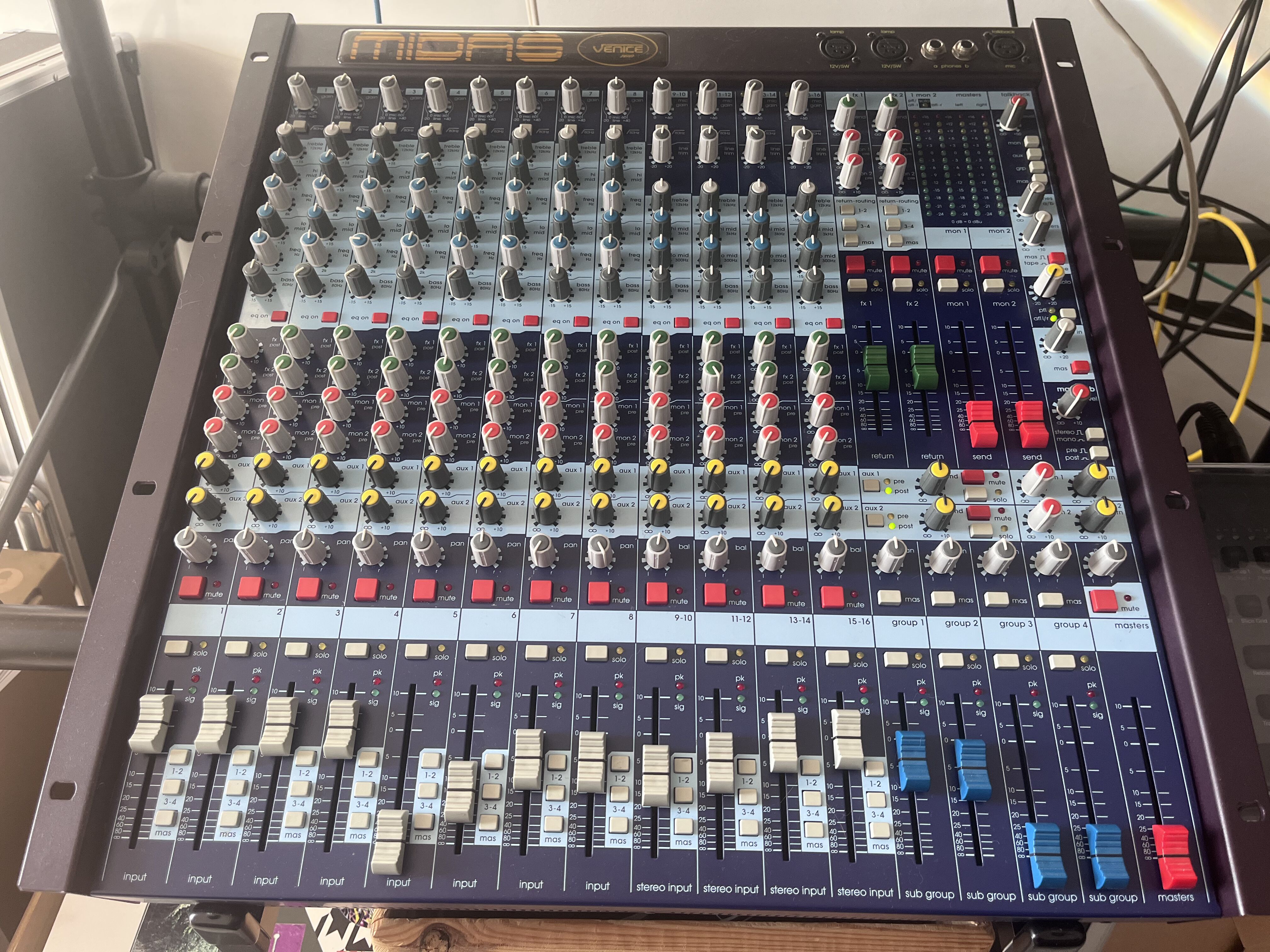 Vends Midas Venice 160 rackable TBE 