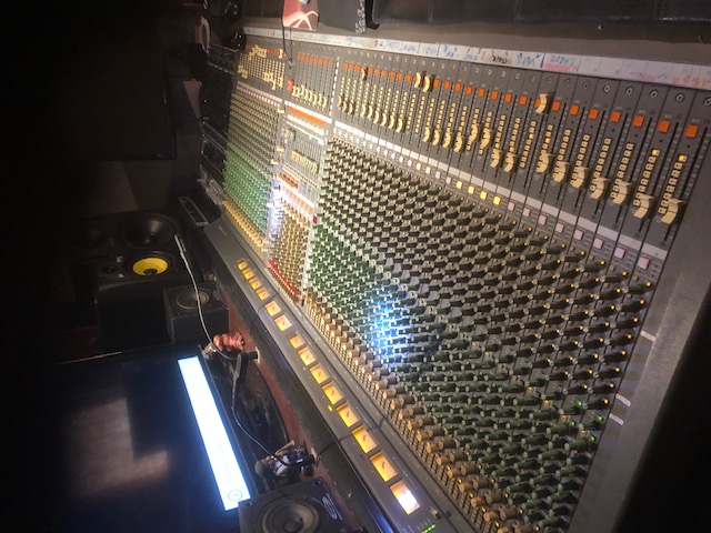 Vends table yamaha pm3500