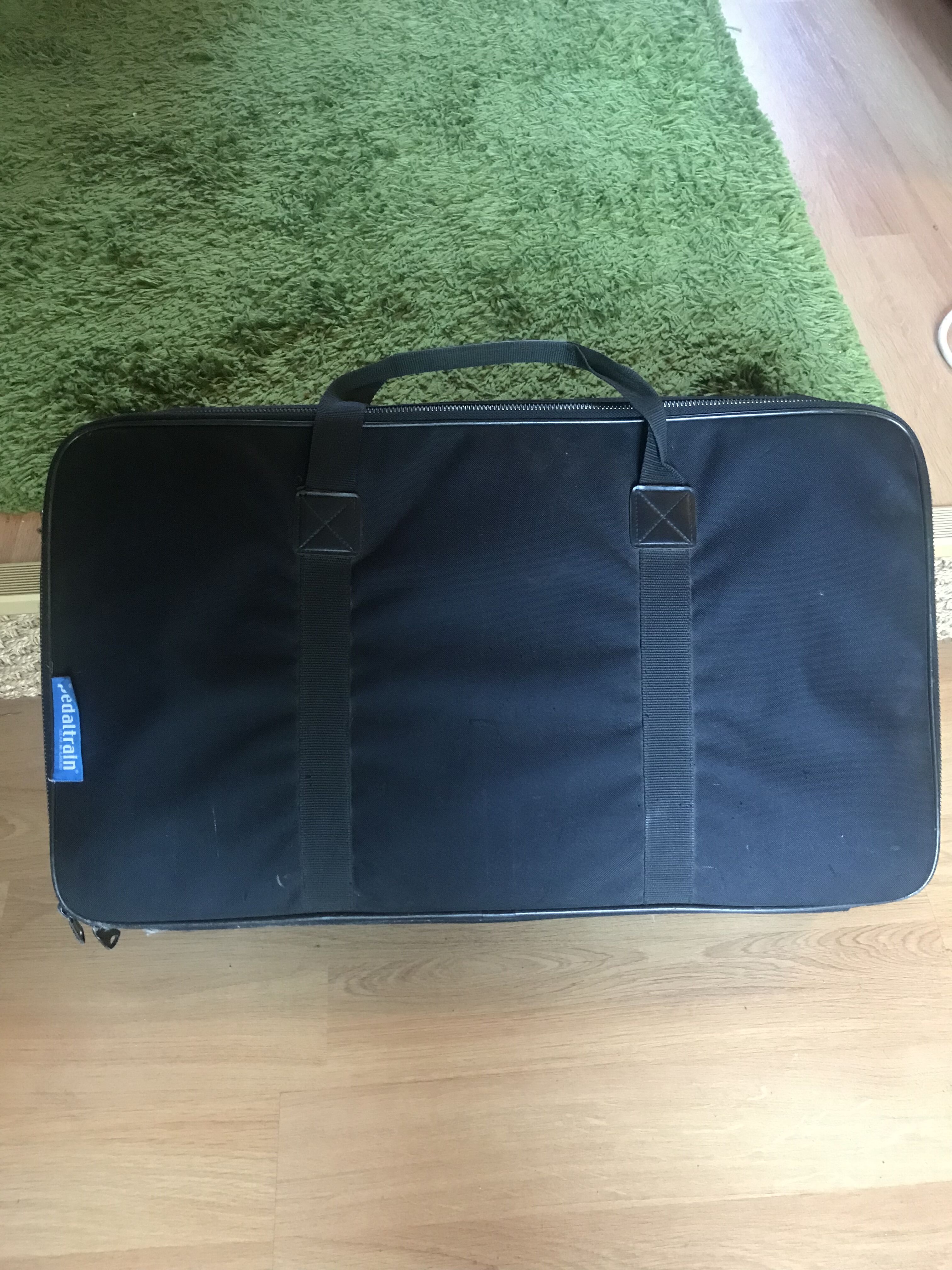 Vend Pedaltain Classic 2 + Housse bon état