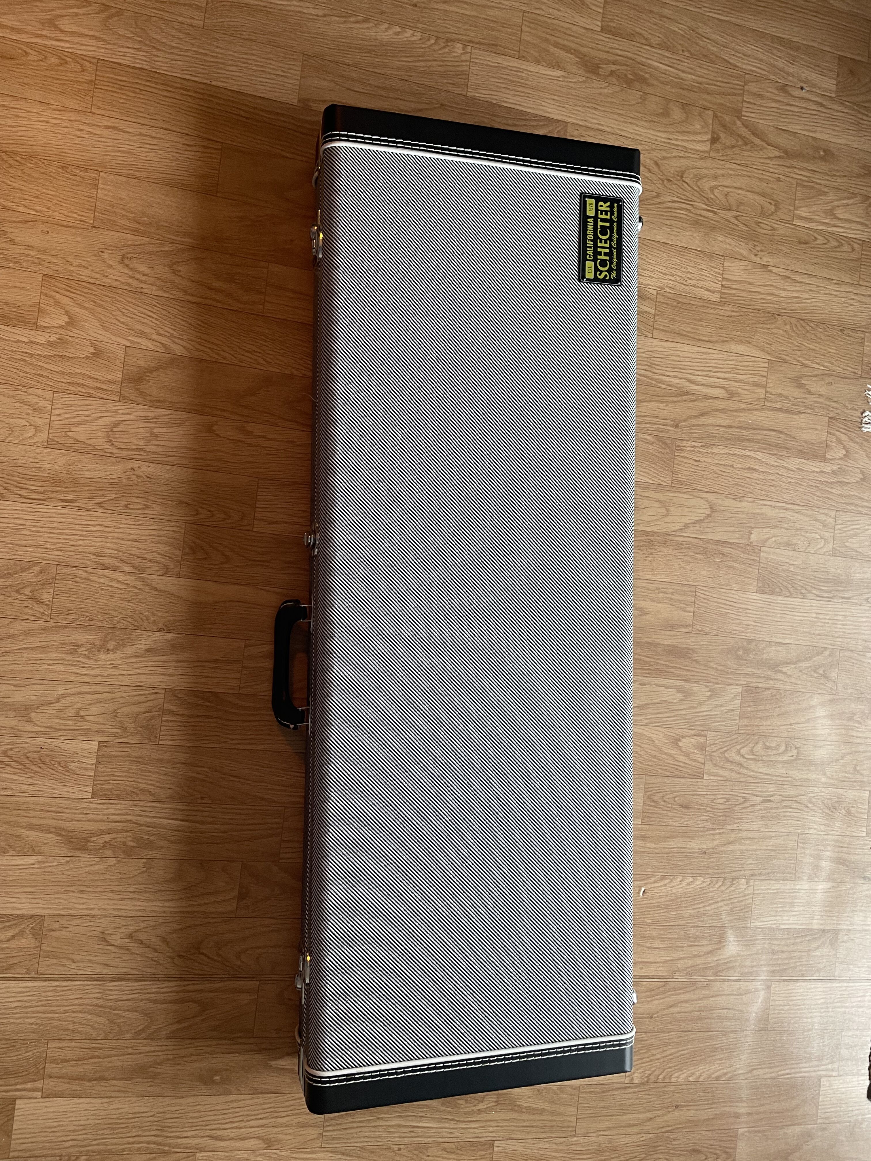 Schecter Nick Johnston (Aged Nitro)