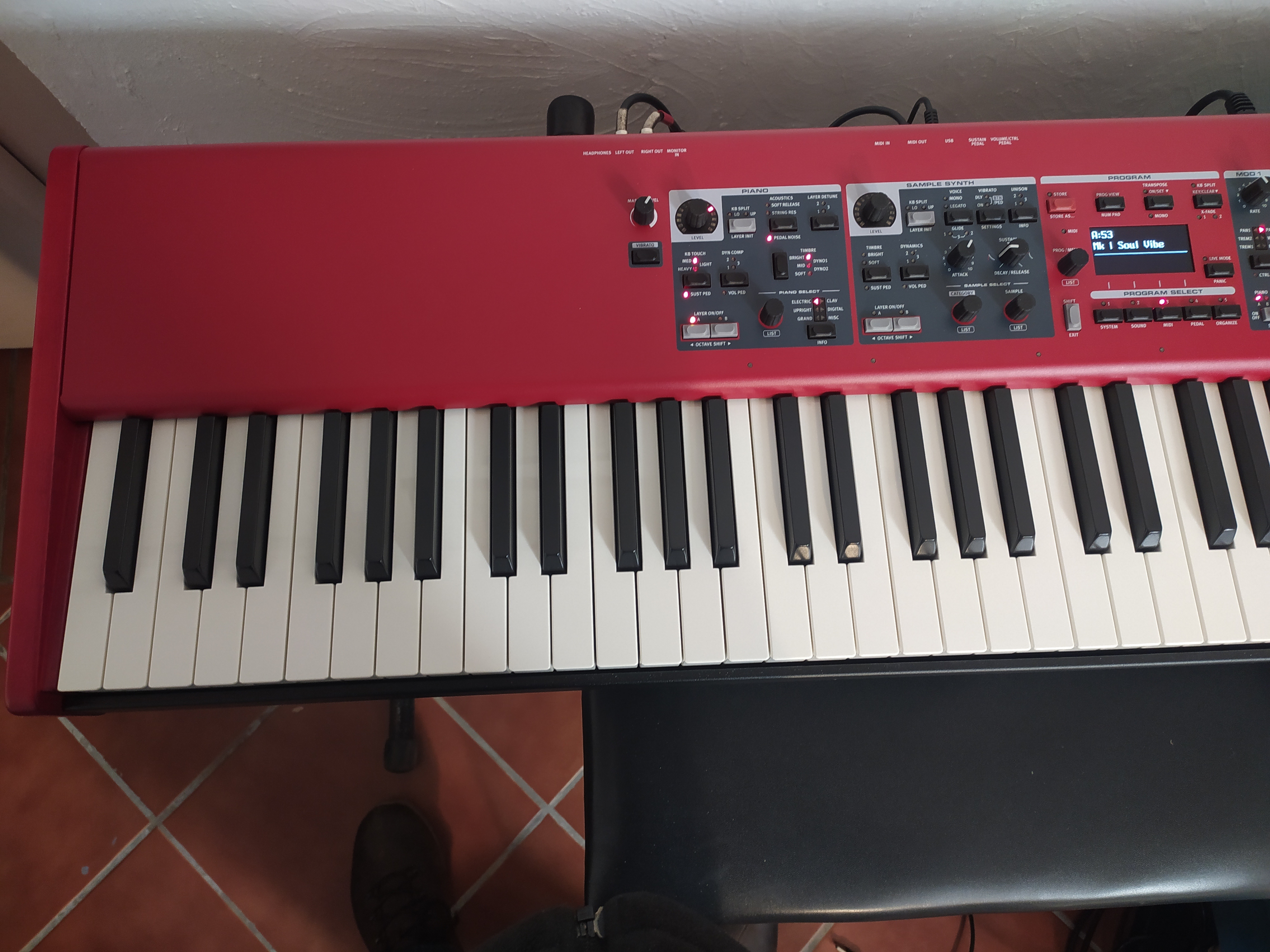 Vds Clavia Nord piano 5    88 notes  état neuf