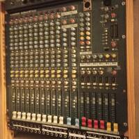 table de mixage 14 voies