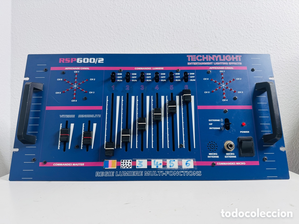 8 Par 56 300w avec Gradateur/Chenillard