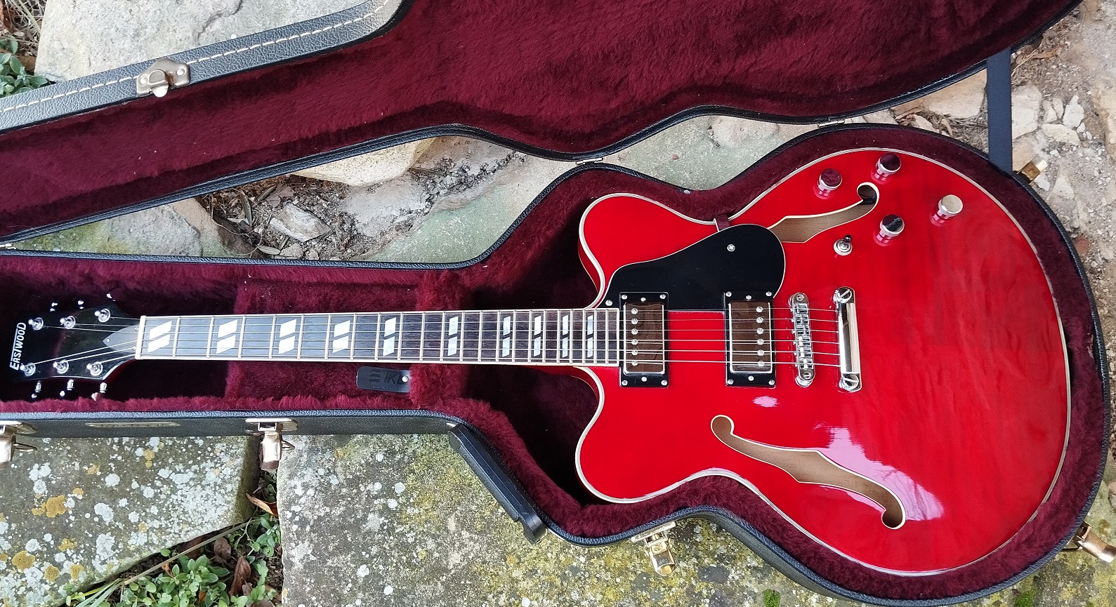 Eastwood Guitars Classic 6 HB