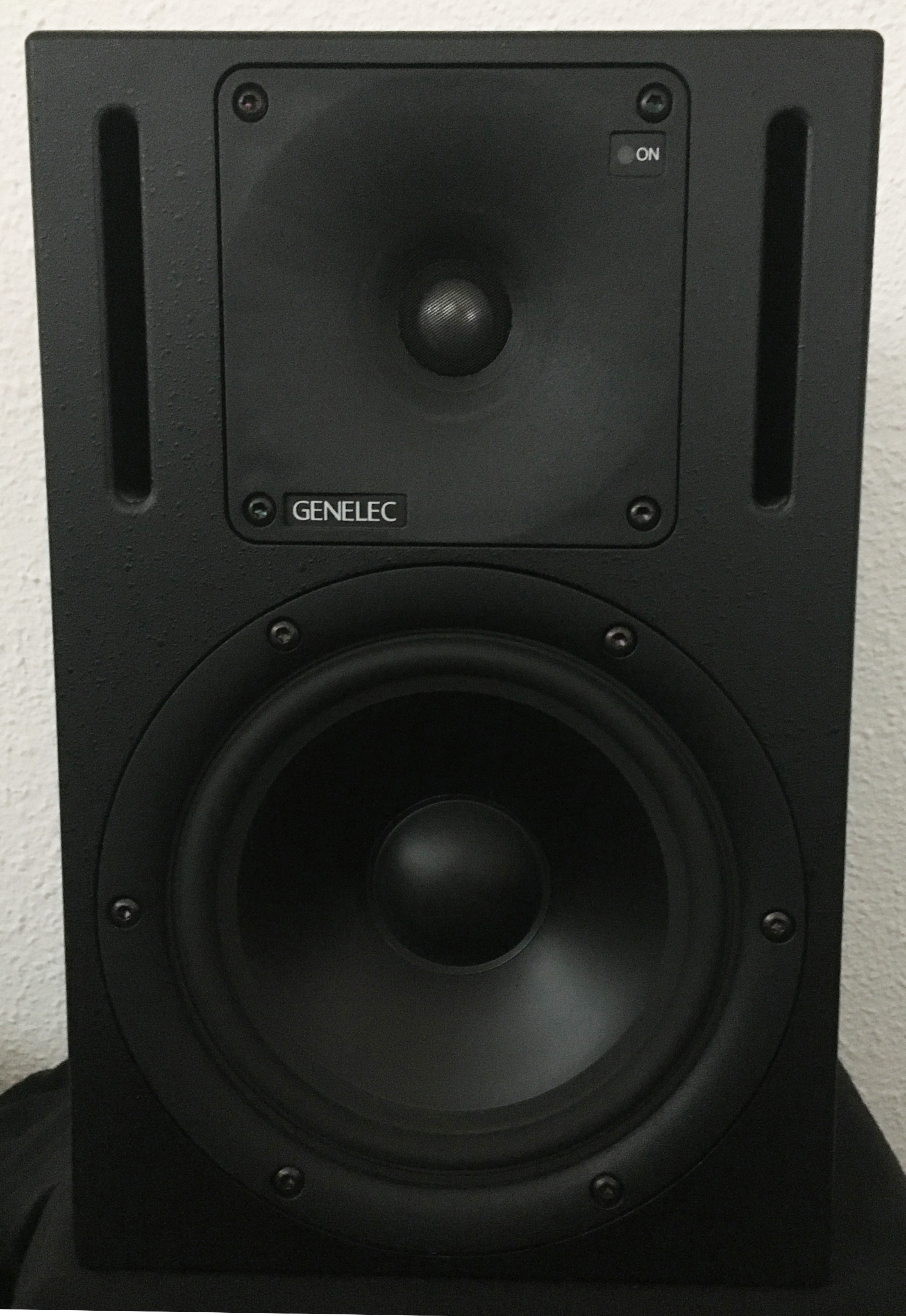 Vends paire d'enceintes Monitoring Genelec 1030A