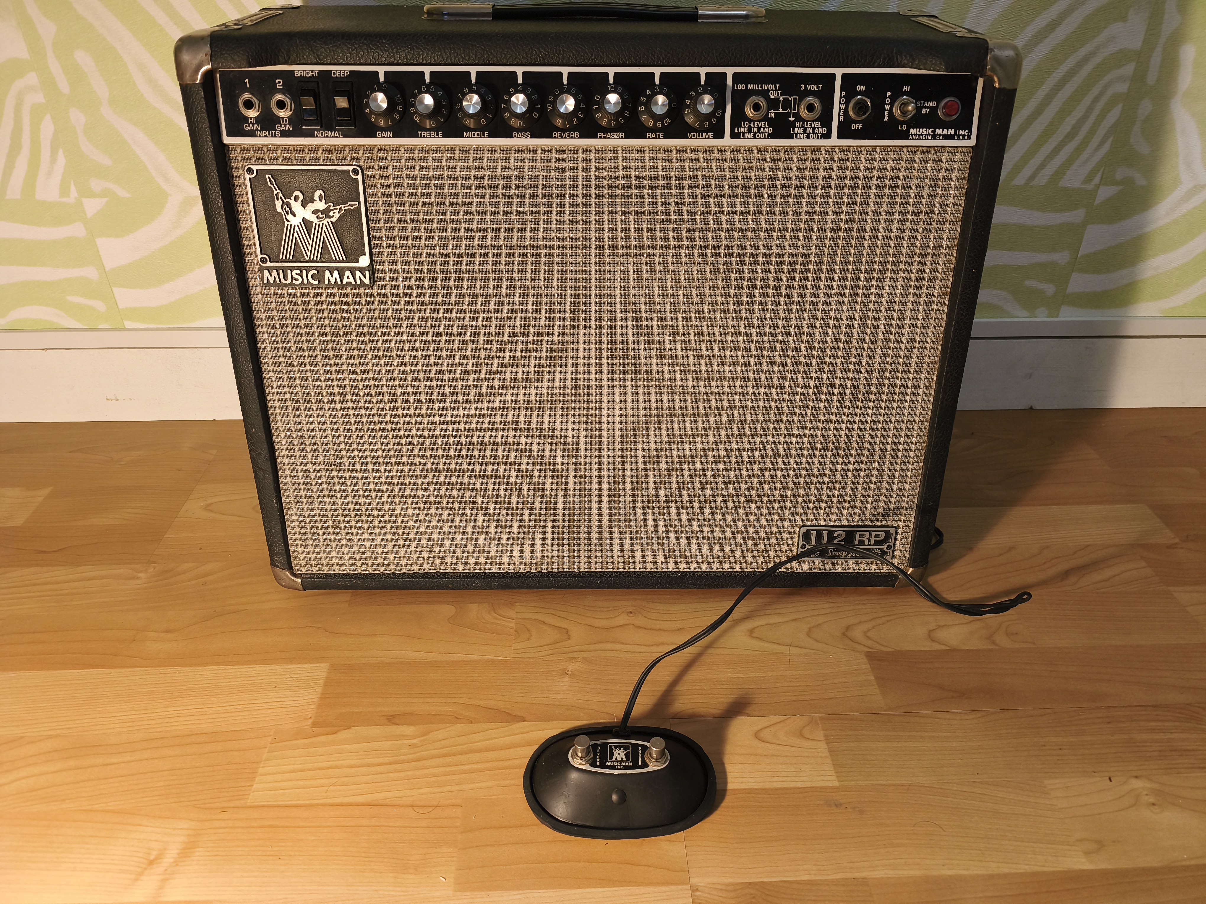Ampli guitare Music Man à lampes "112 RP" 65W - En très bon état
