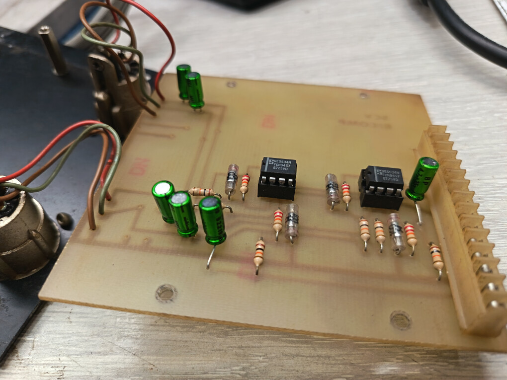 6734122.jpg 6734122.jpg