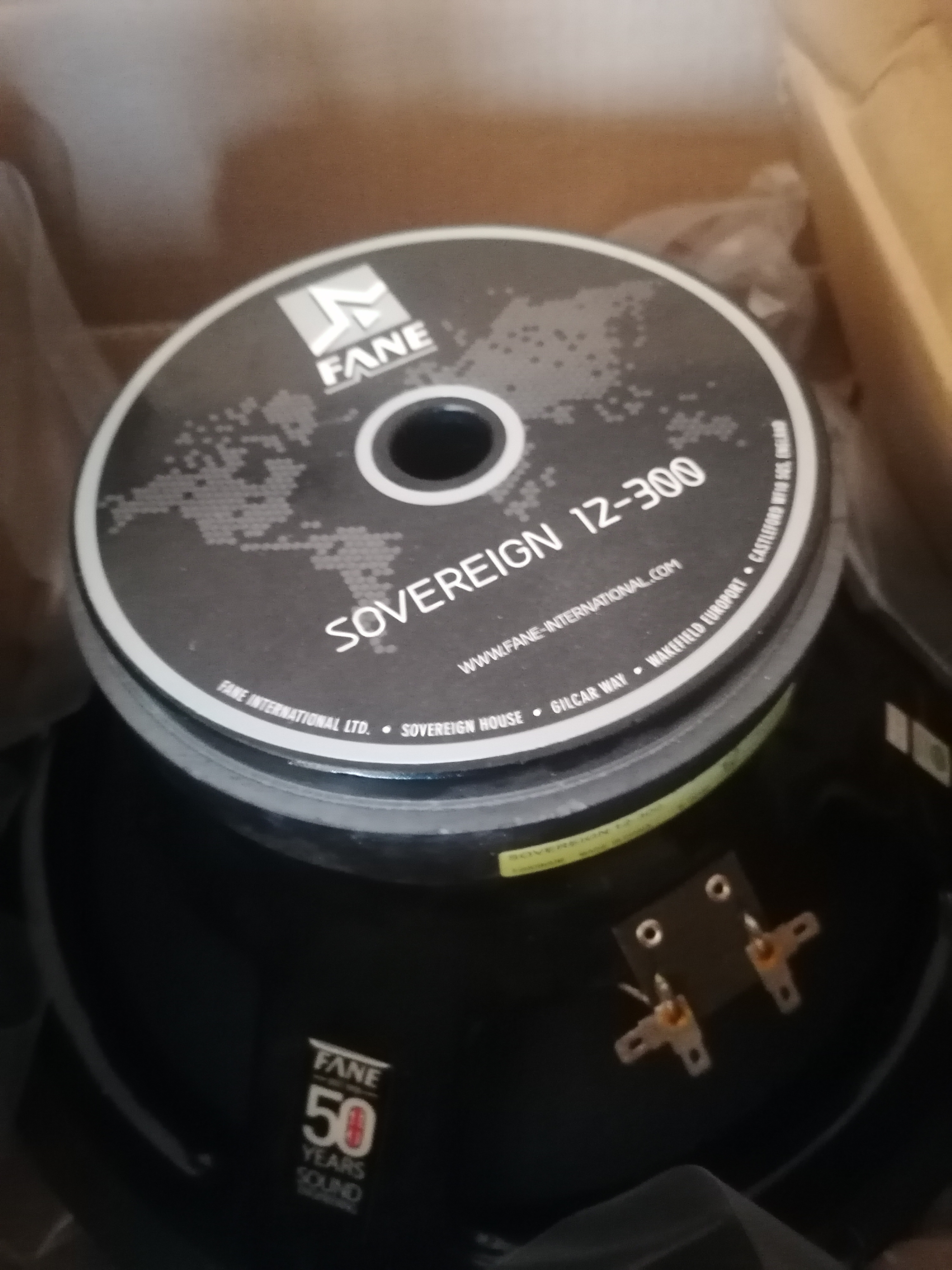 Fane Sovereign 12-300 watt