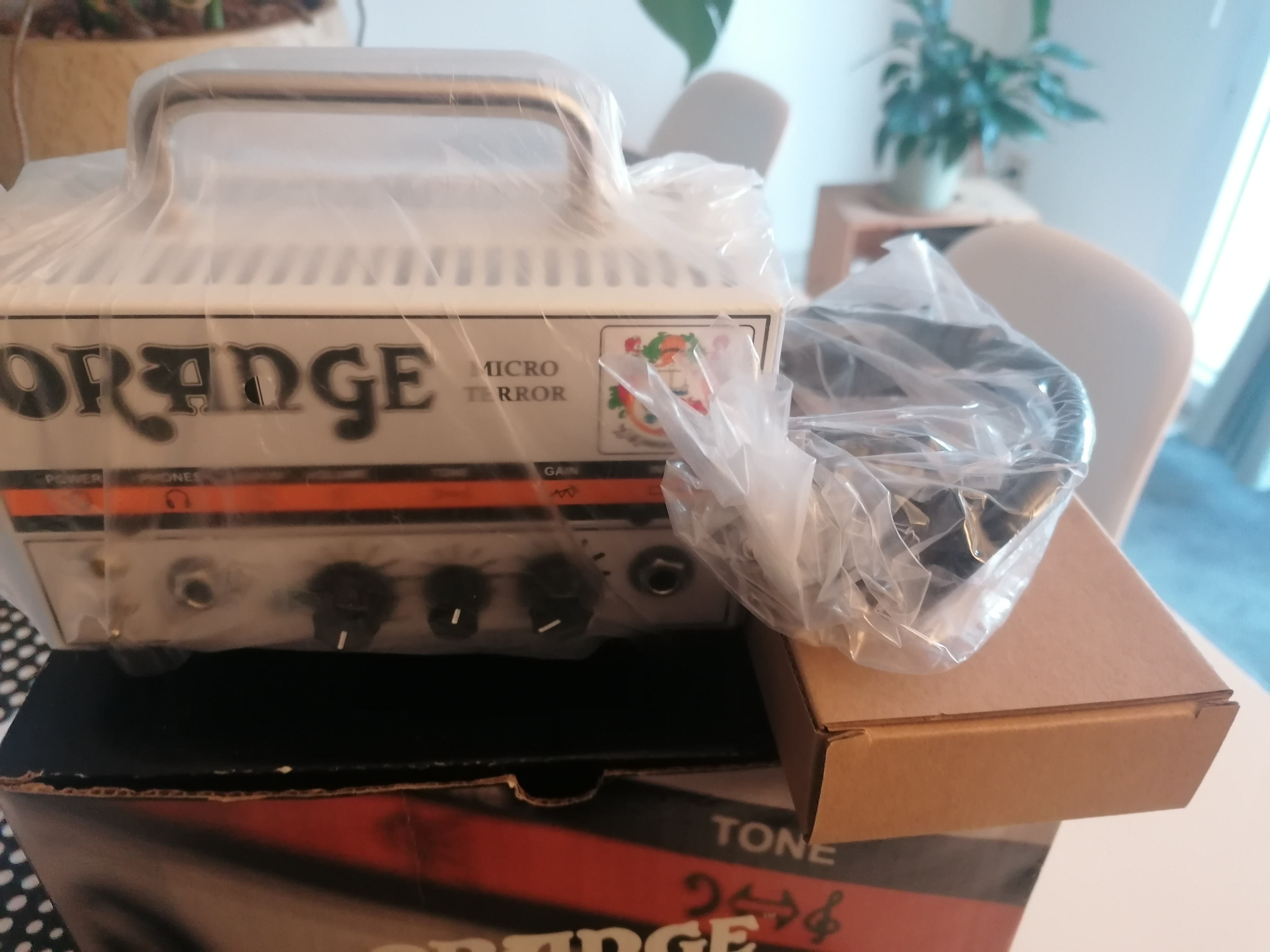 ORANGE MICRO TERROR NEUF