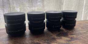 8 pucks isoacoustics