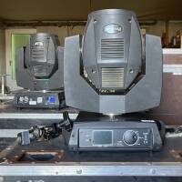 Vends Lot de 12 Beams 5R (16 ch) PROJLIGHT avec crochets