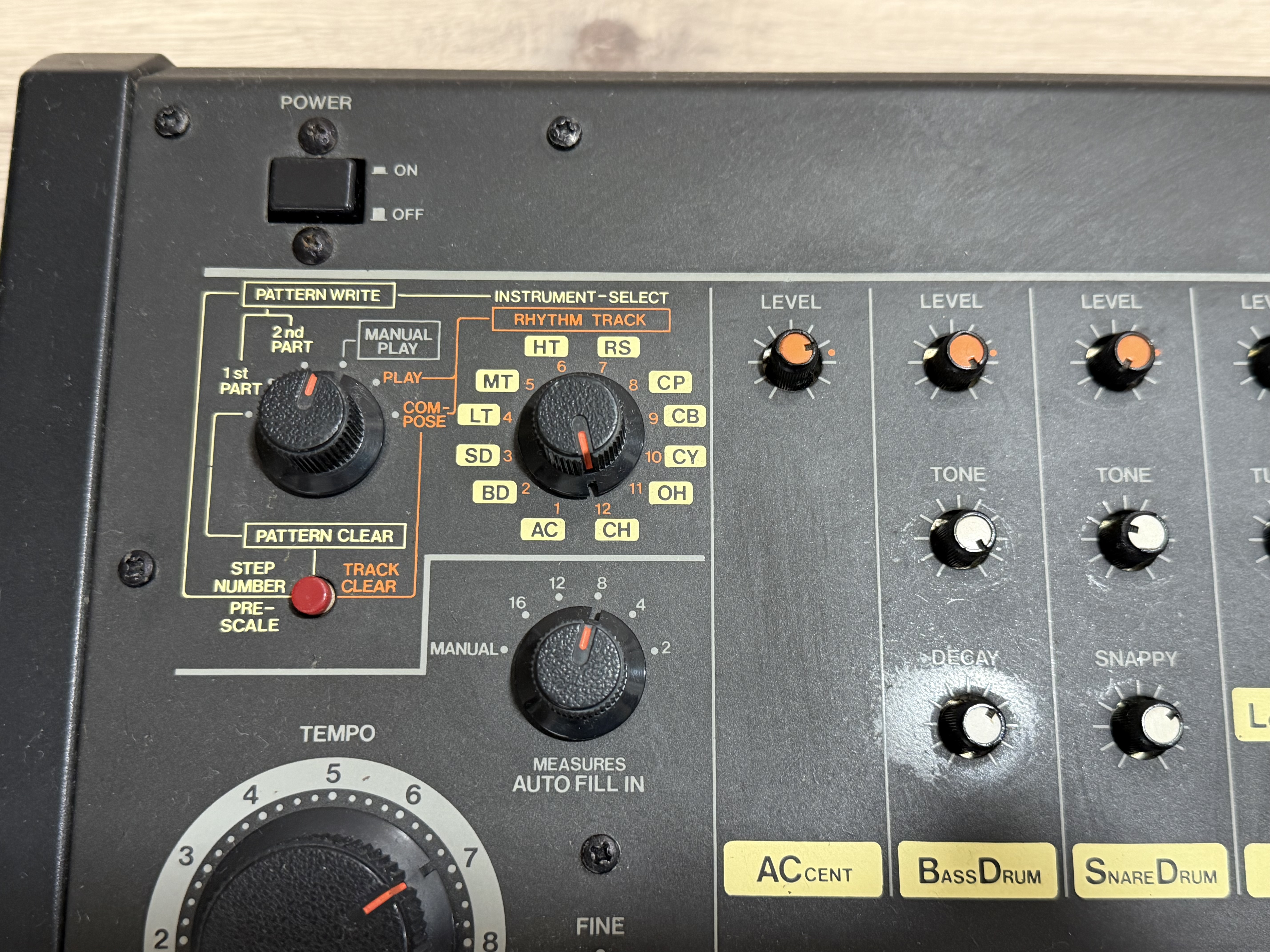 Roland TR-808 (91987)