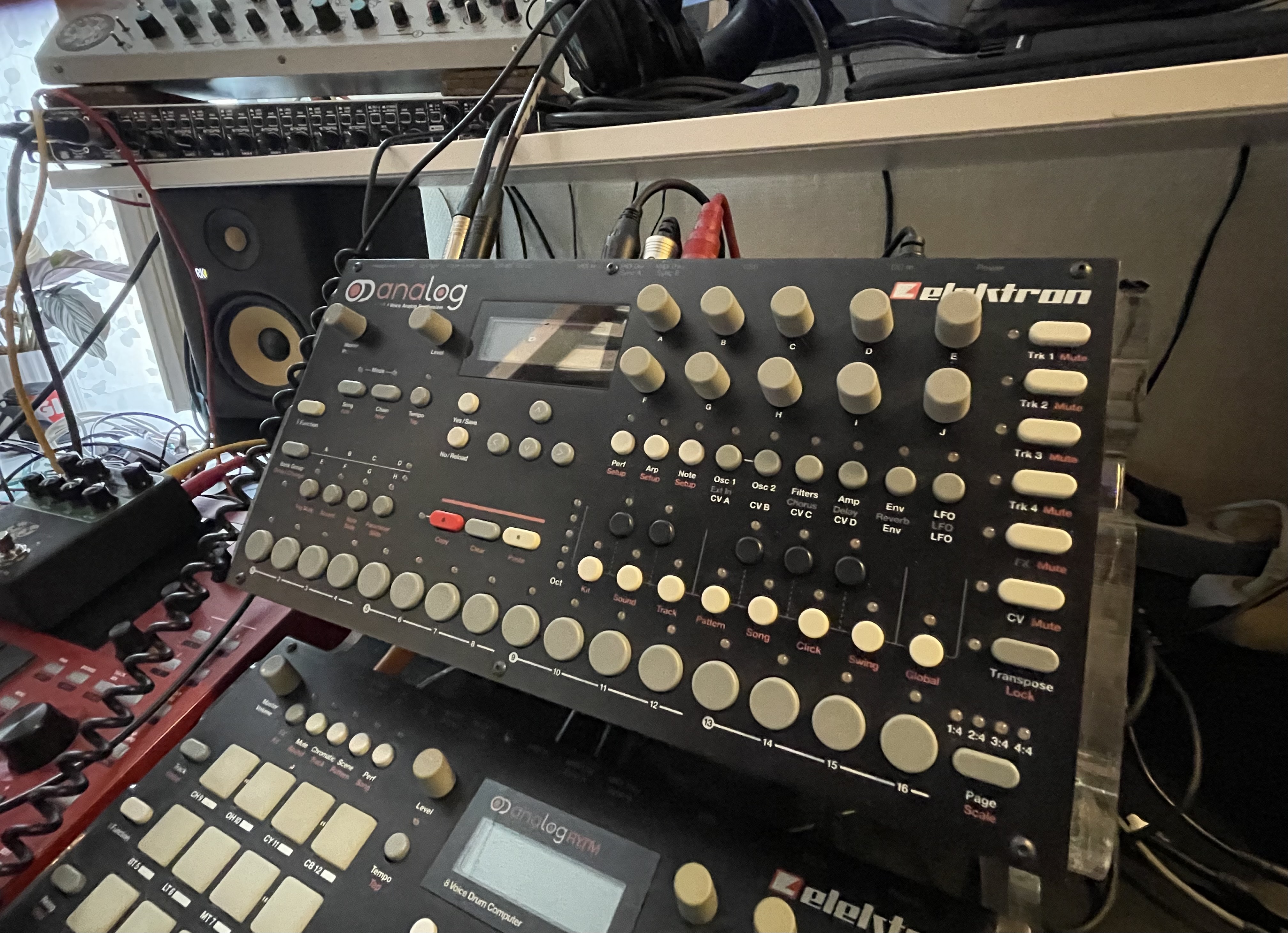 Vends Elektron analogue four mk1