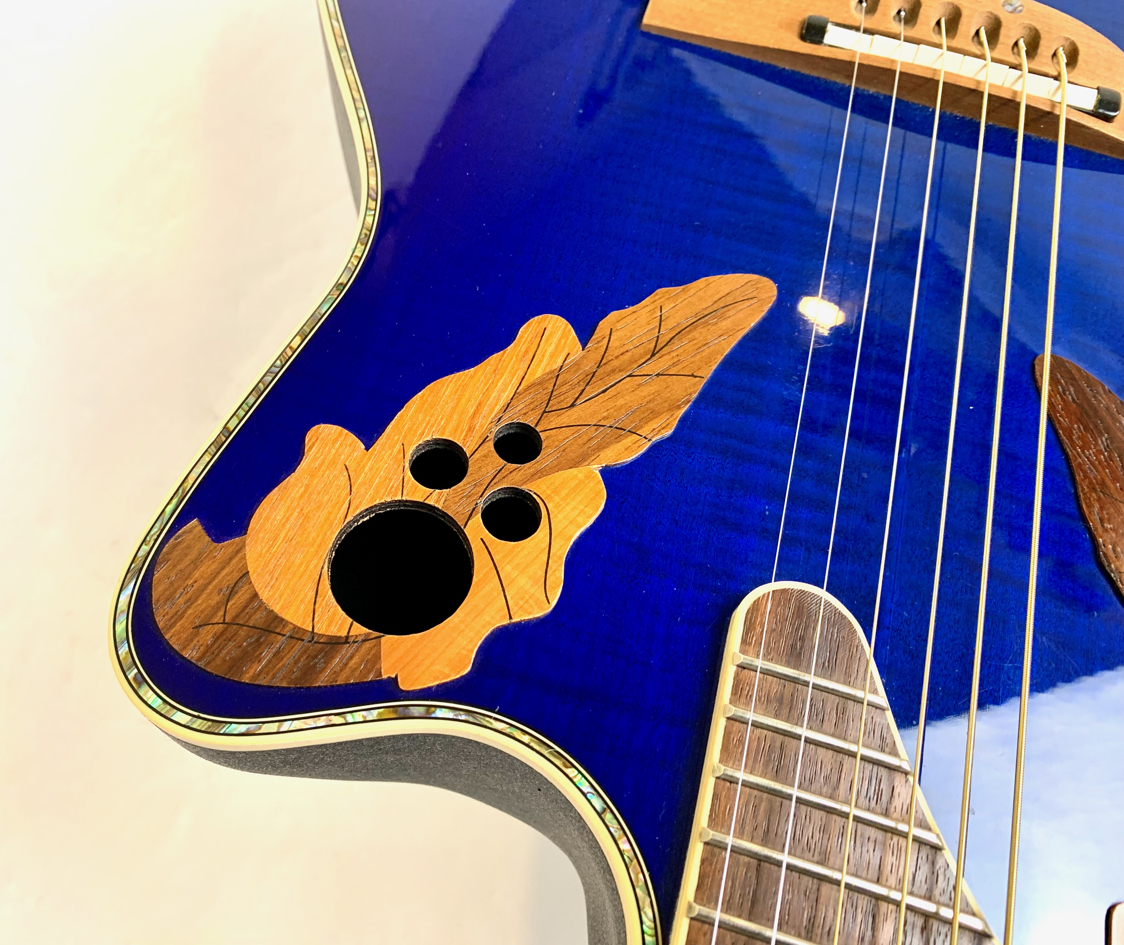 Ovation Celebrity Deluxe CDX44 (90839)