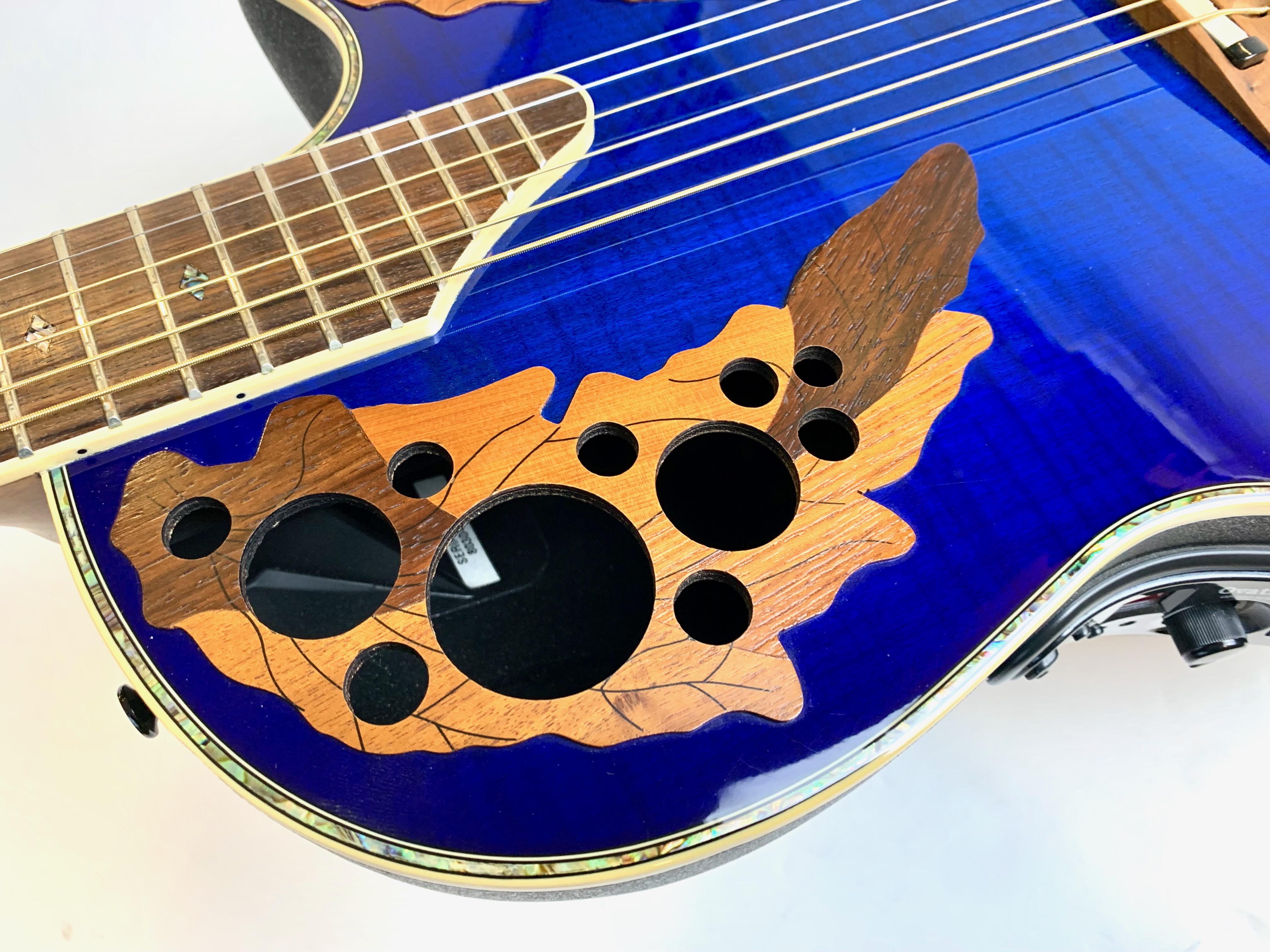 Ovation Celebrity Deluxe CDX44 (86283)