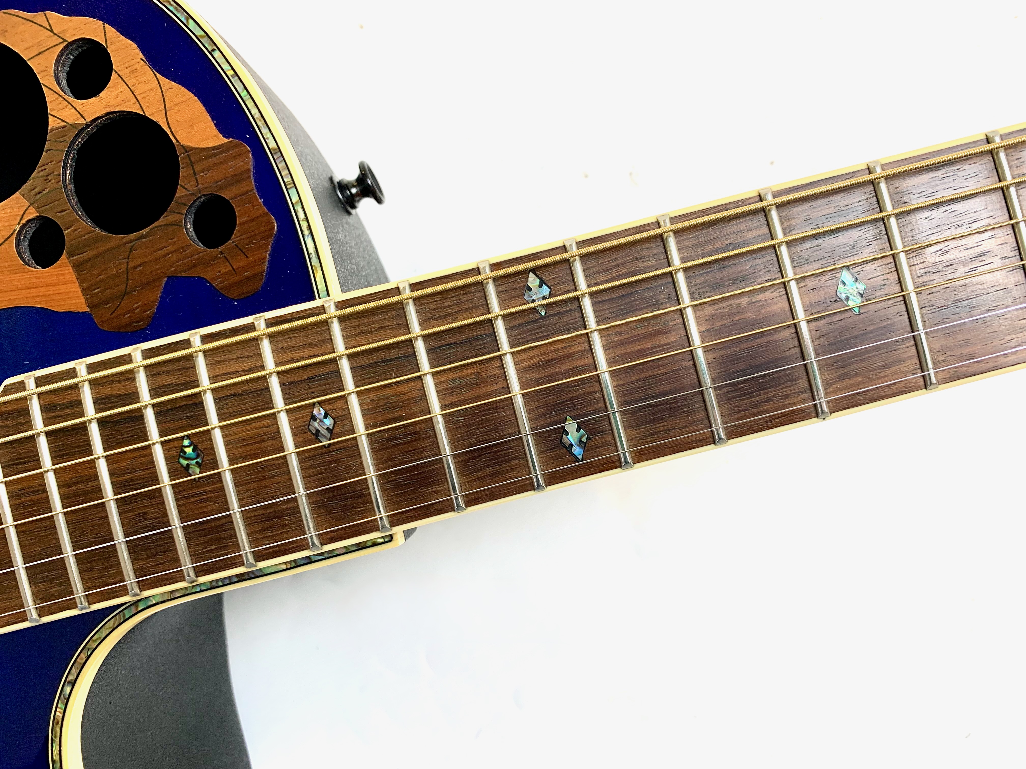 Ovation Celebrity Deluxe CDX44 (84482)