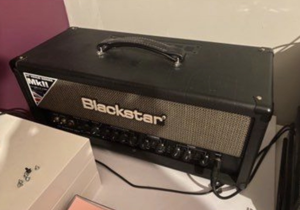 AMPLI A LAMPE BLACKSTAR HT CLUB 50 + cabinet + FOOTSWITCH