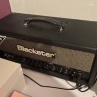 AMPLI A LAMPE BLACKSTAR HT CLUB 50 + cabinet + FOOTSWITCH