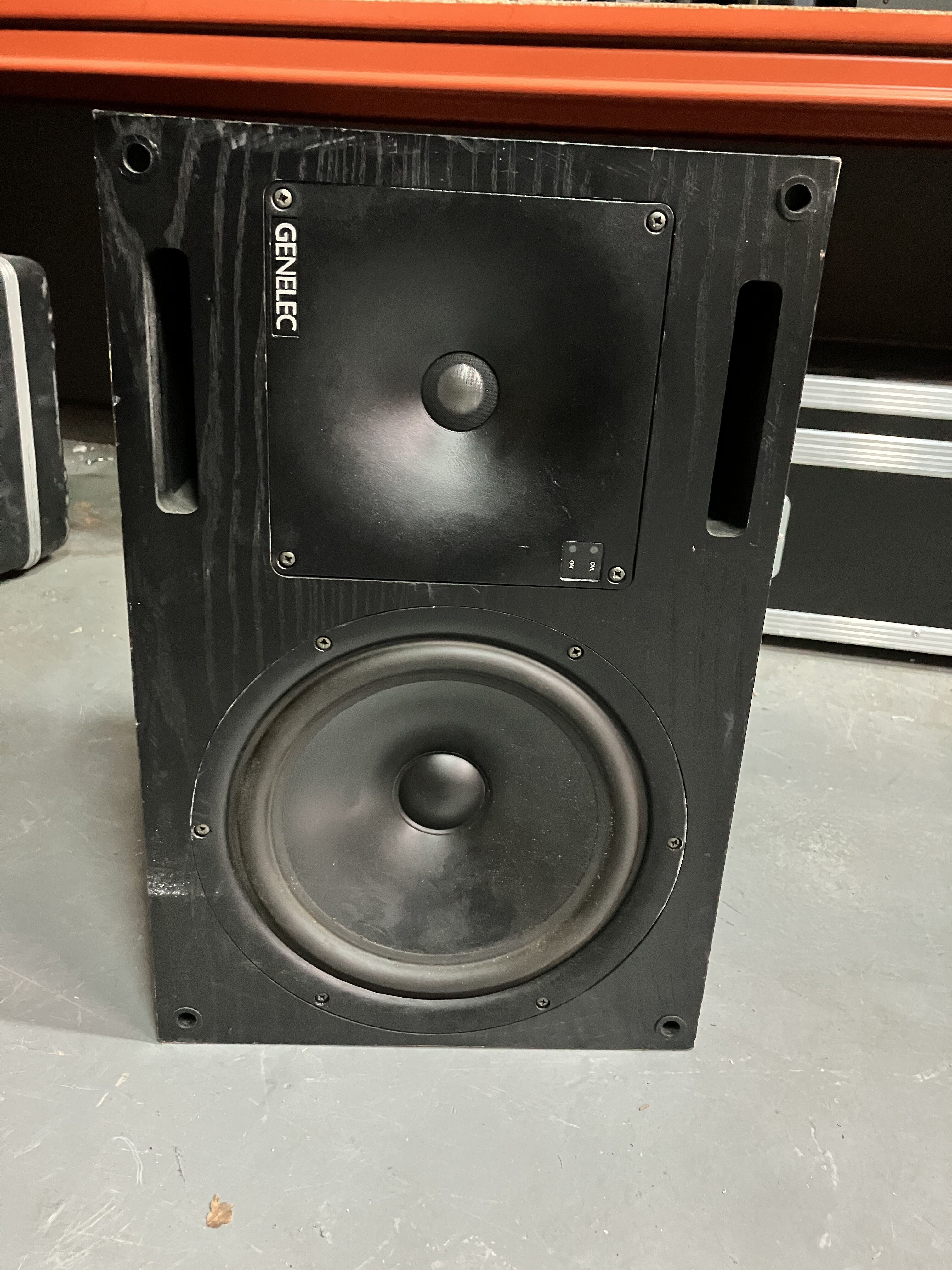 Vends 1 moniteur Genelec 1032A en bon état