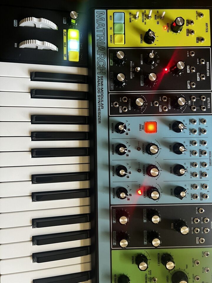 JE VENDS MON MOOG MATRIARCH