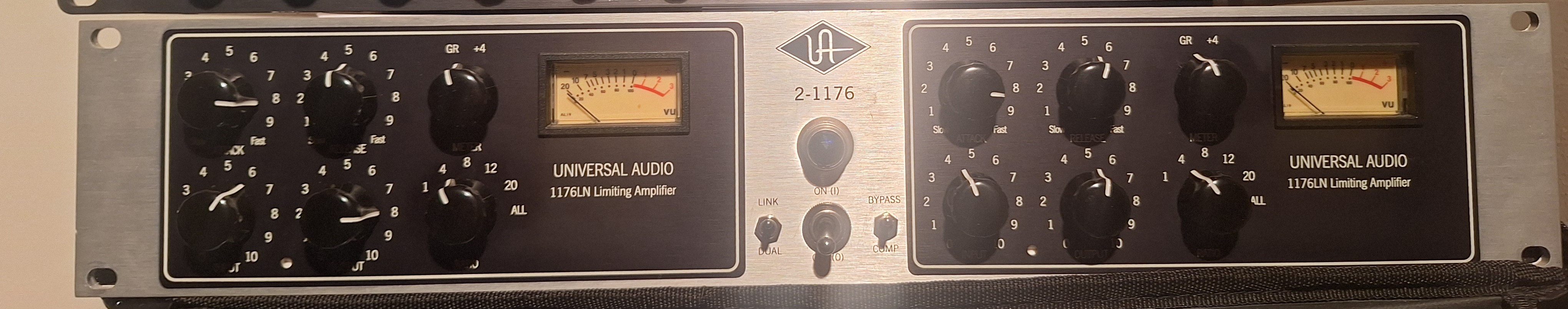 Vends Universal Audio 1176 (2-1176)