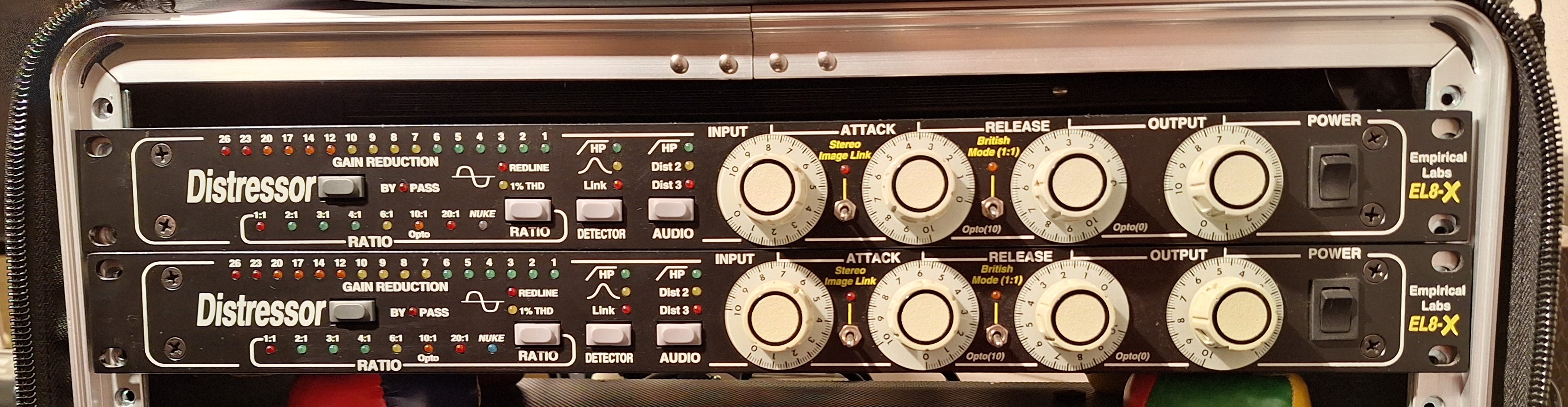 Vends 2 Distressor ELX8 