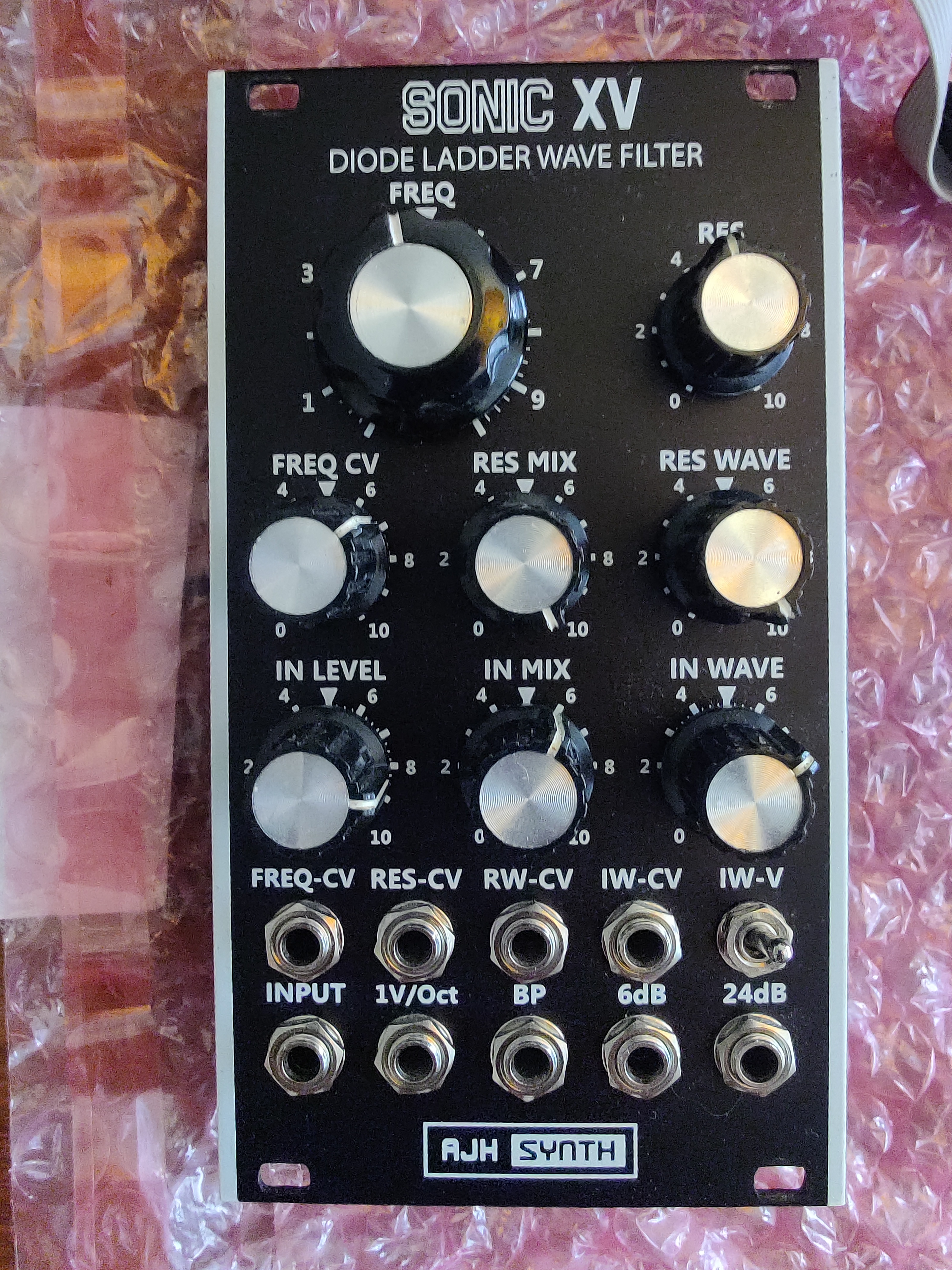 Vends AJH Synth Sonic XV Diode Ladder Filter