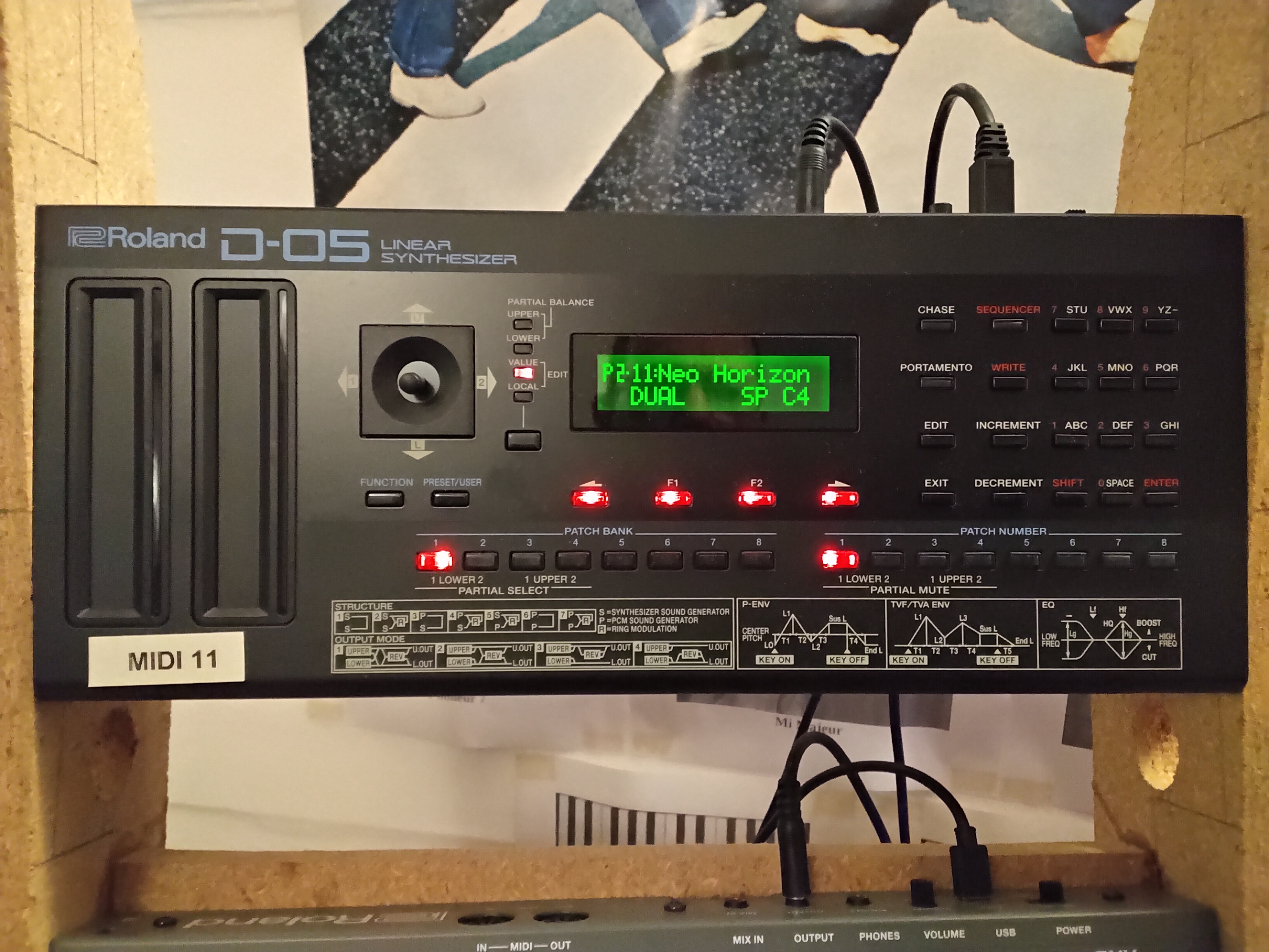 Vends Roland D-05