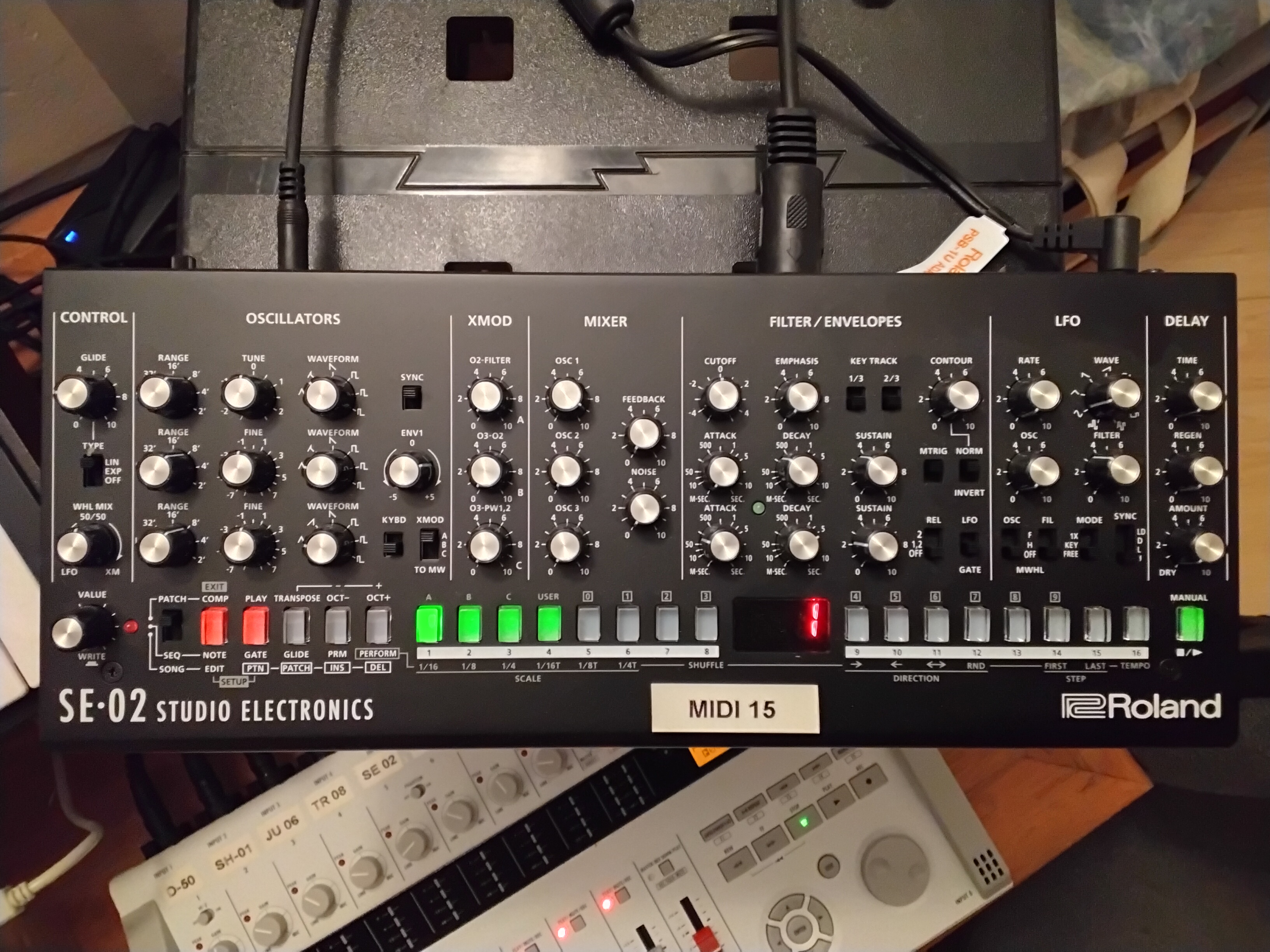 Vends Roland SE-02