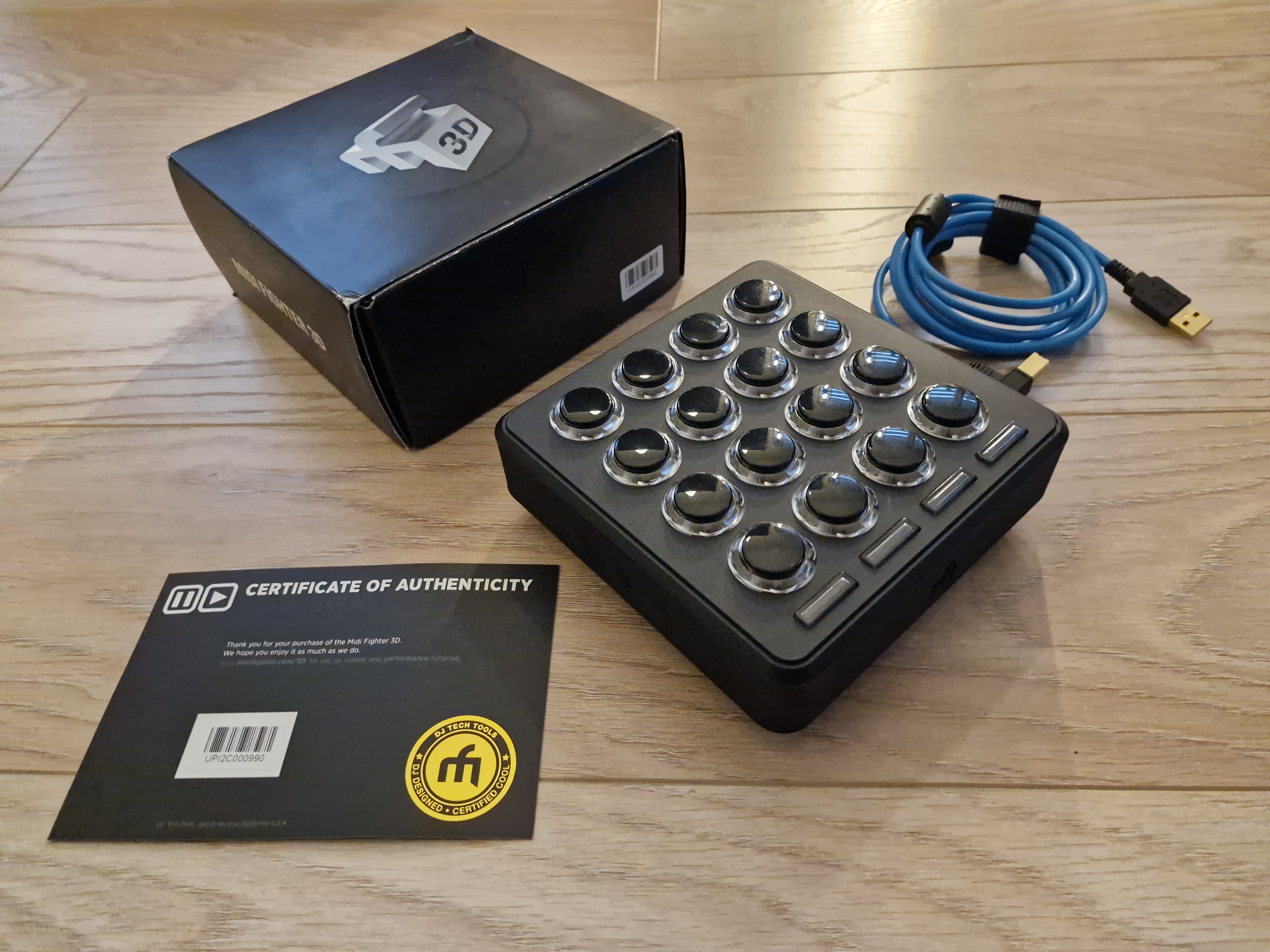 Vends MIDI Fighter 3D (neuf)