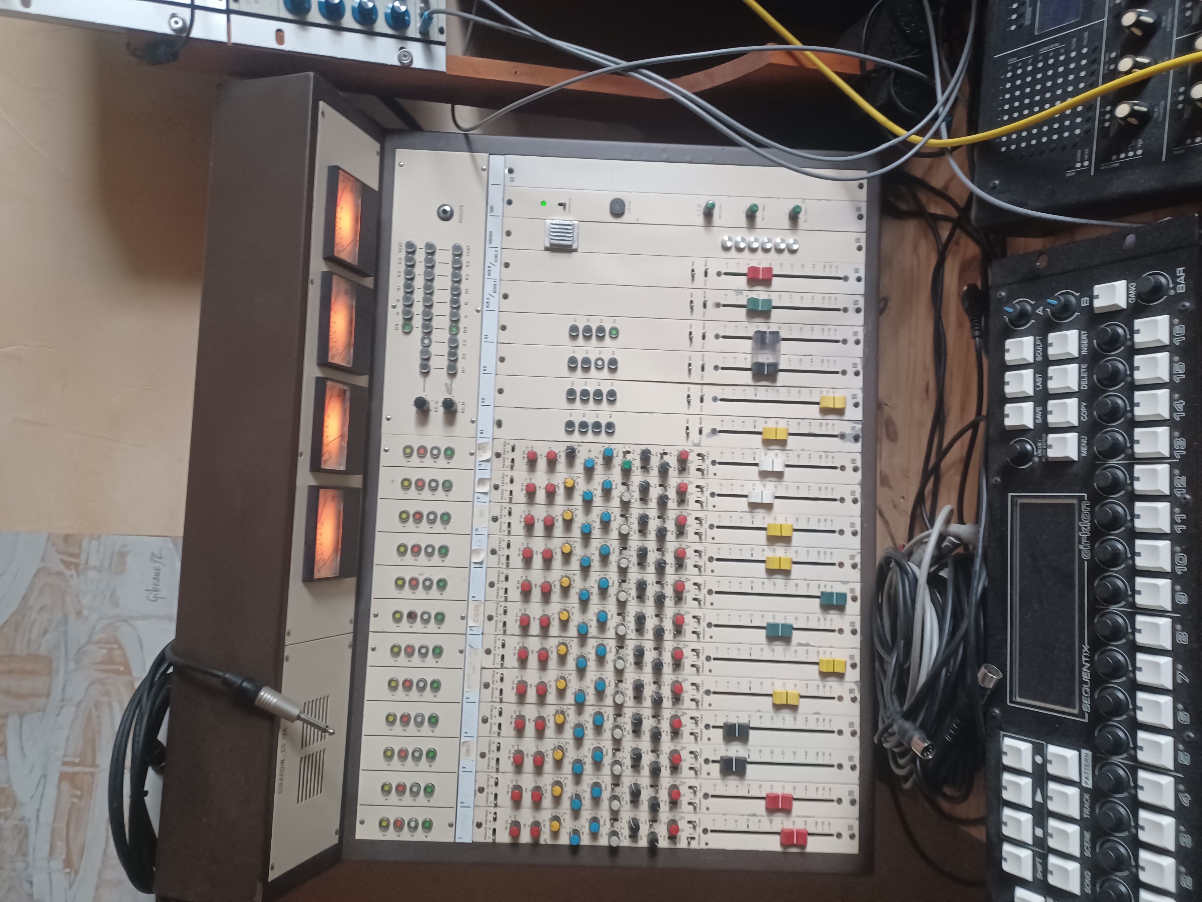 Vends table de mixage analogique Girardin CS 126.