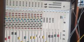 Vends table de mixage analogique Girardin CS 126.
